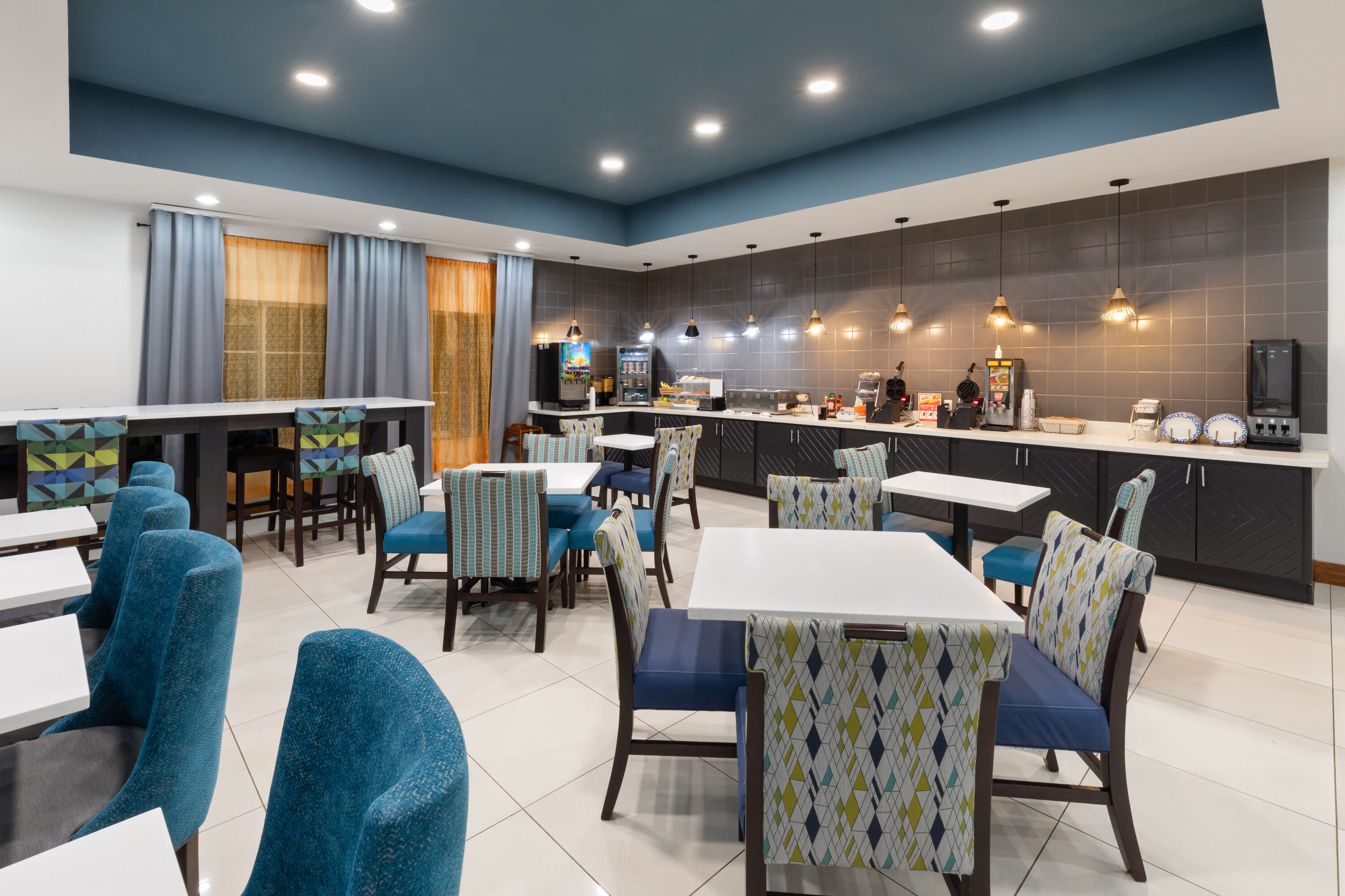 Free breakfast at La Quinta Inn & Suites by Wyndham Austin NW/Lakeline Mall in Austin, Texas