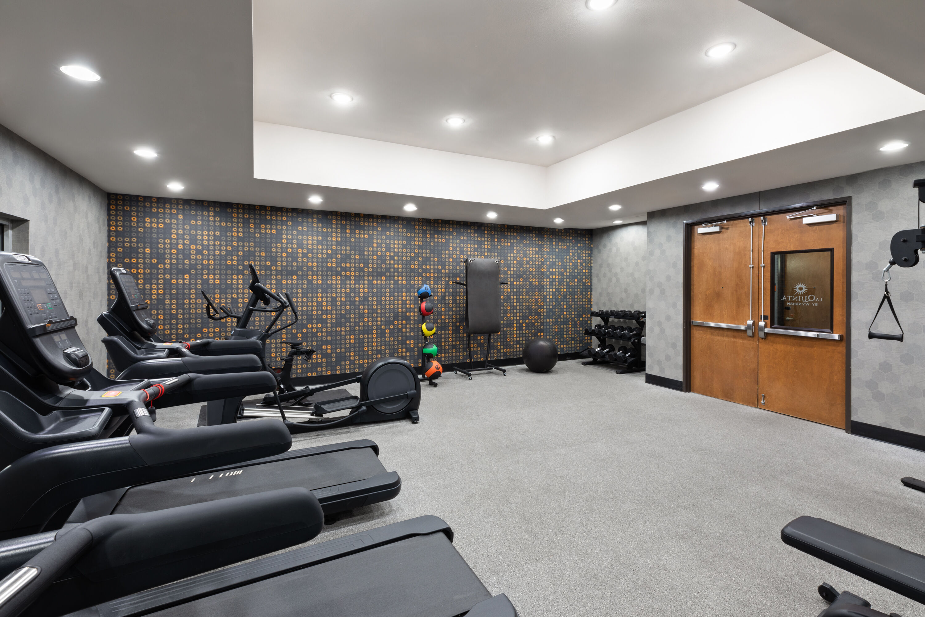 Fitness room at La Quinta Inn & Suites by Wyndham Austin NW/Lakeline Mall in Austin, Texas