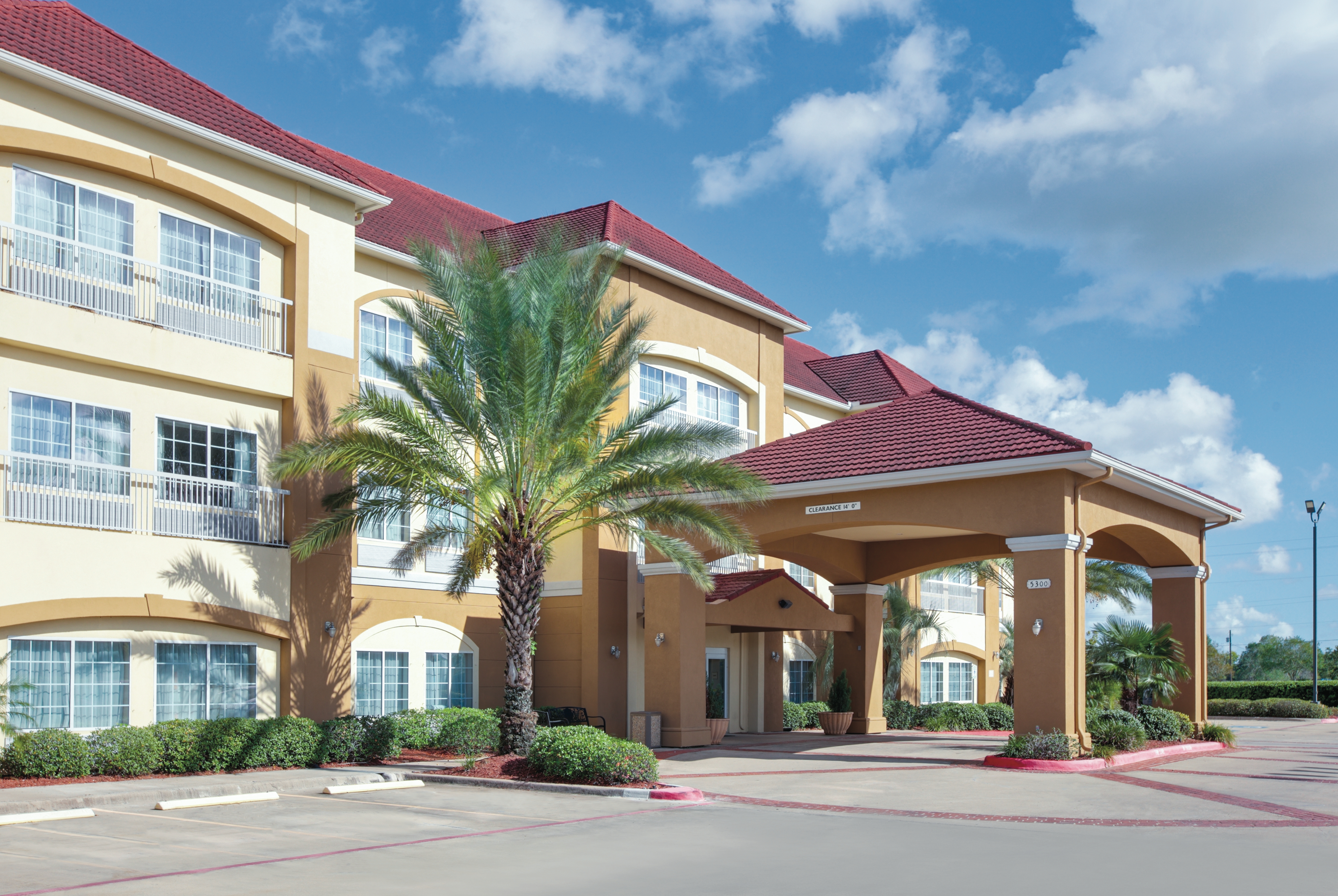 La Quinta Inn Suites By Wyndham Bay City Bay City Tx Hotels