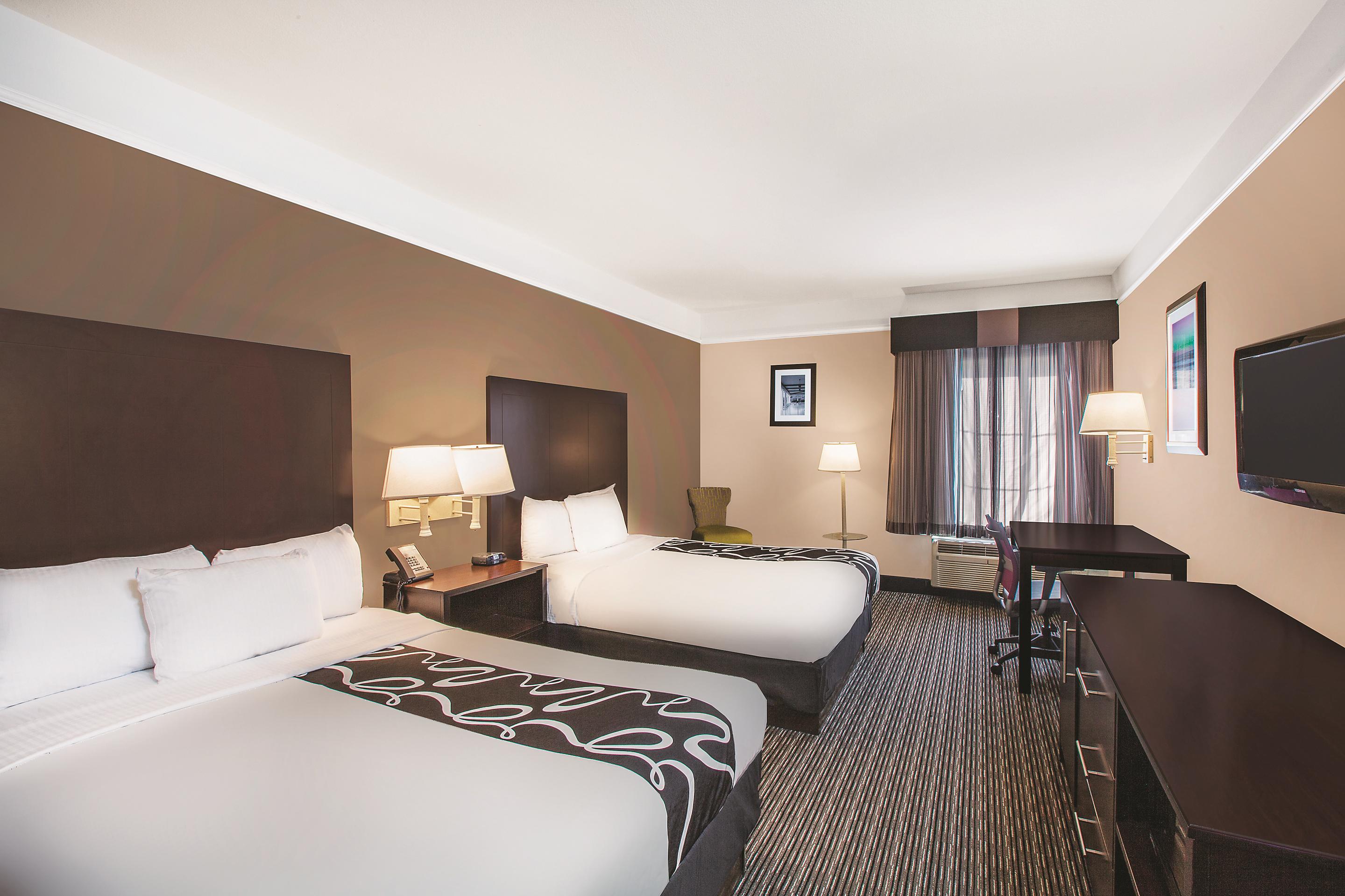 Guest room at the La Quinta Inn & Suites by Wyndham Beaumont West in Beaumont, Texas