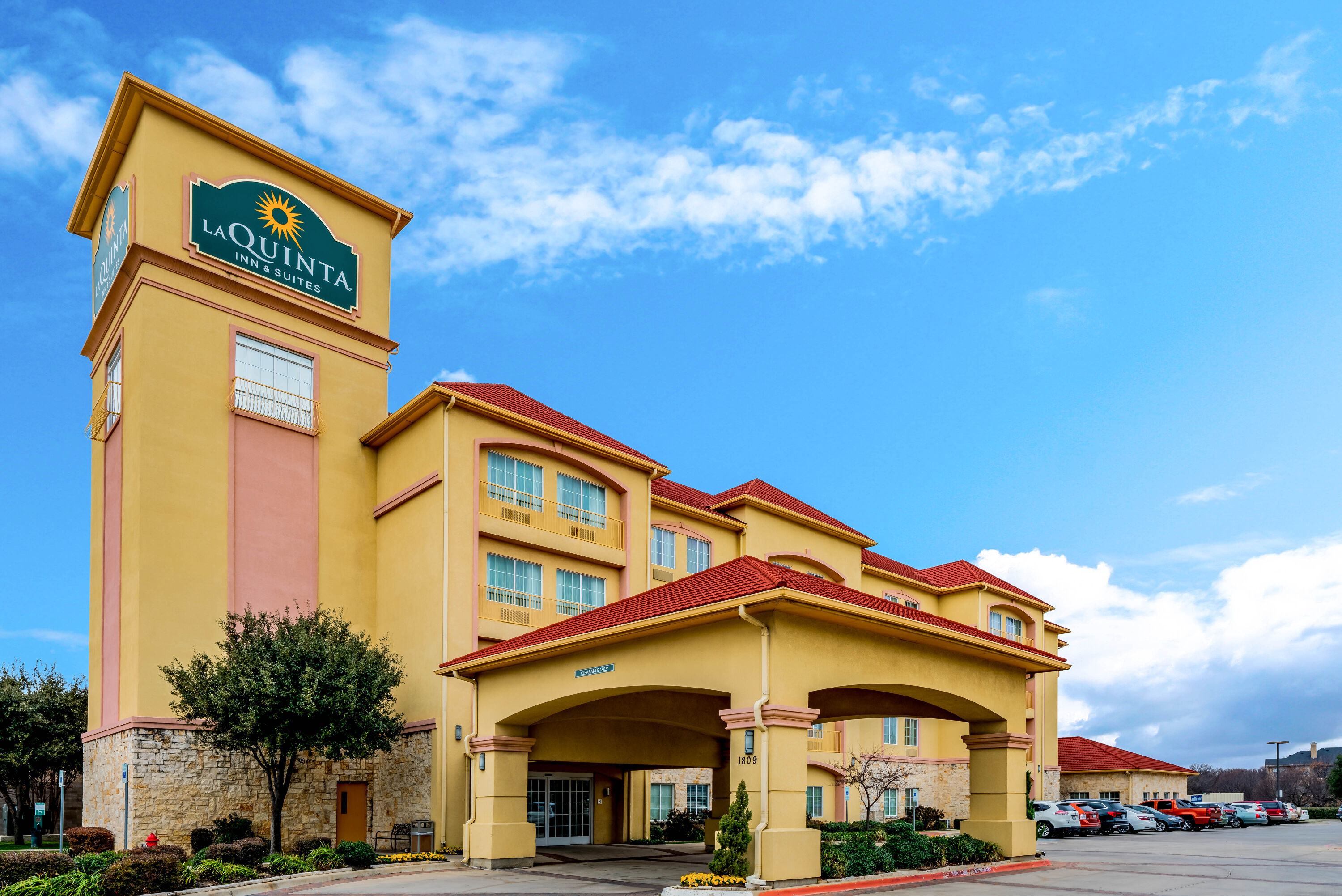 La Quinta Inn & Suites by Wyndham DFW Airport West - Bedford | Bedford