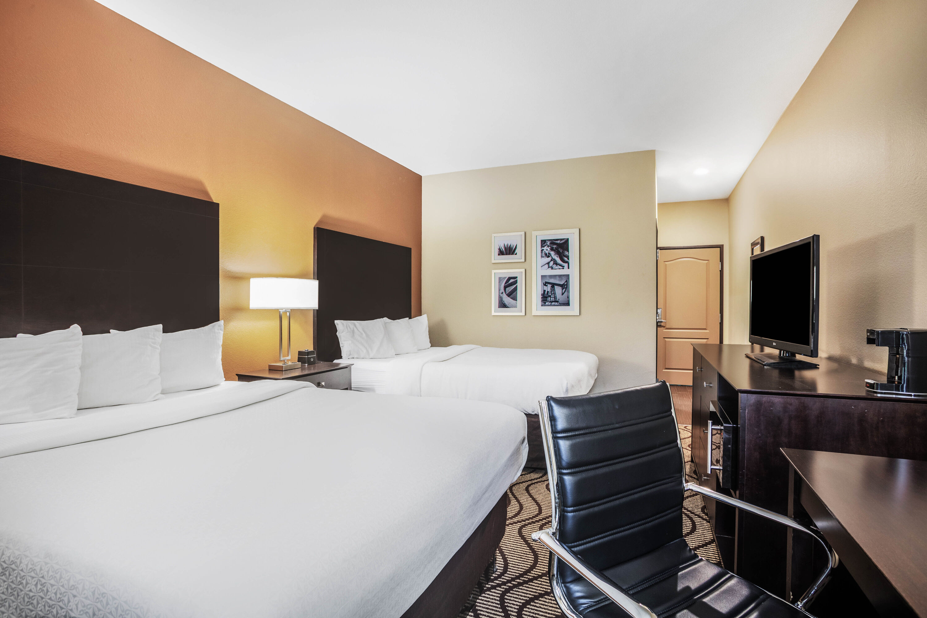 Guest room at the La Quinta Inn & Suites by Wyndham Beeville in Beeville, Texas