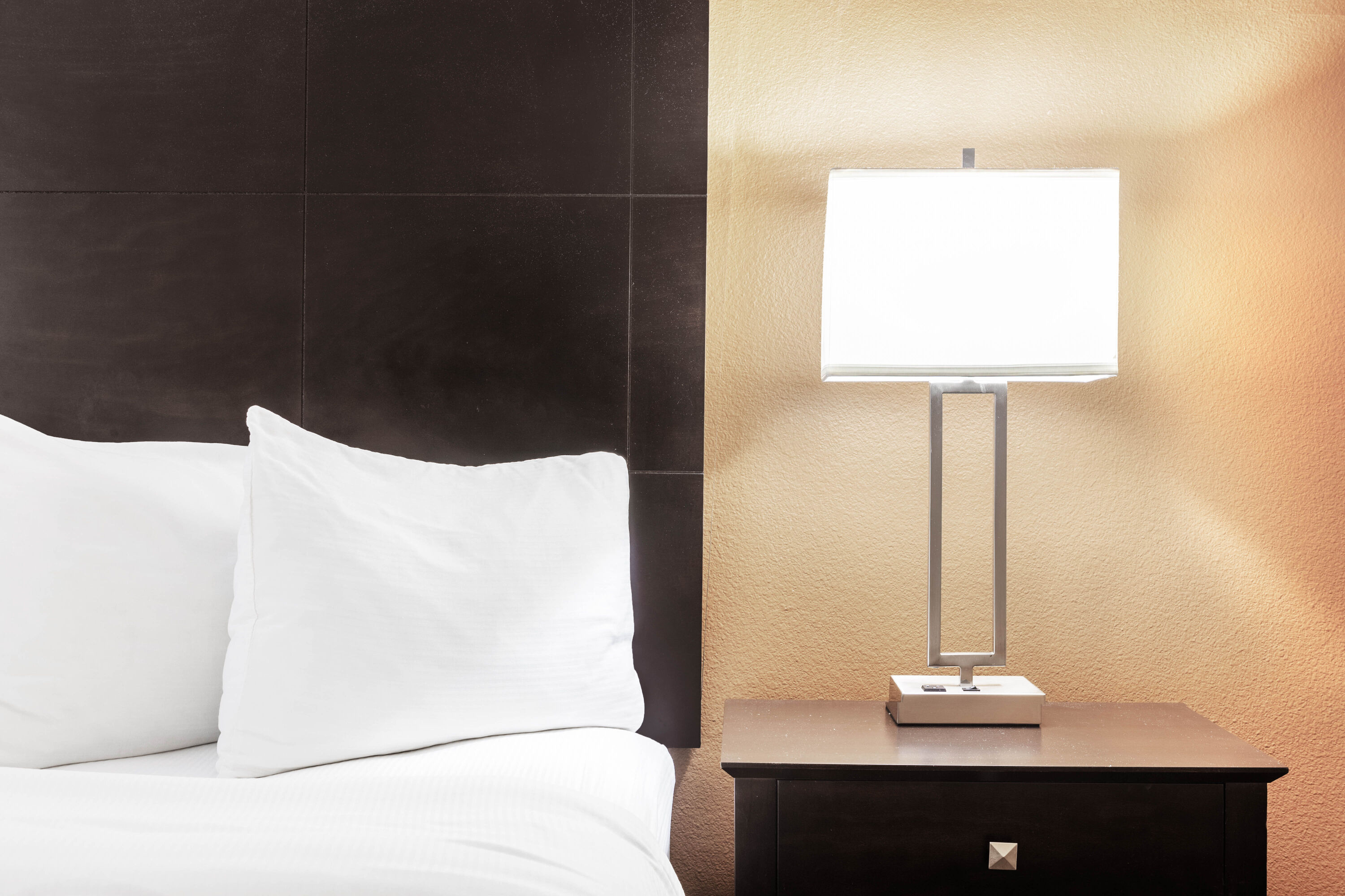 Guest room feature at the La Quinta Inn & Suites by Wyndham Beeville in Beeville, Texas