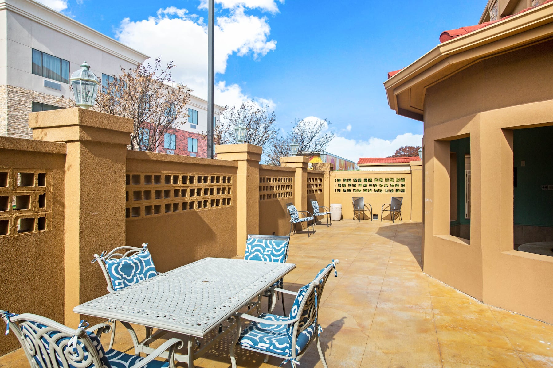 La Quinta Inn & Suites by Wyndham Belton - Temple South | Belton, TX Hotels