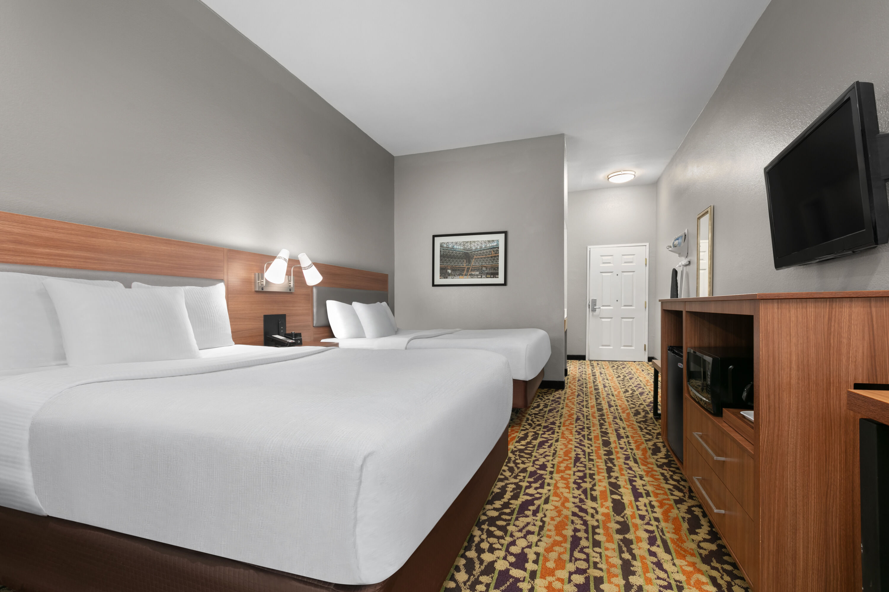 Guest room at the La Quinta Inn & Suites by Wyndham Belton - Temple South in Belton, Texas