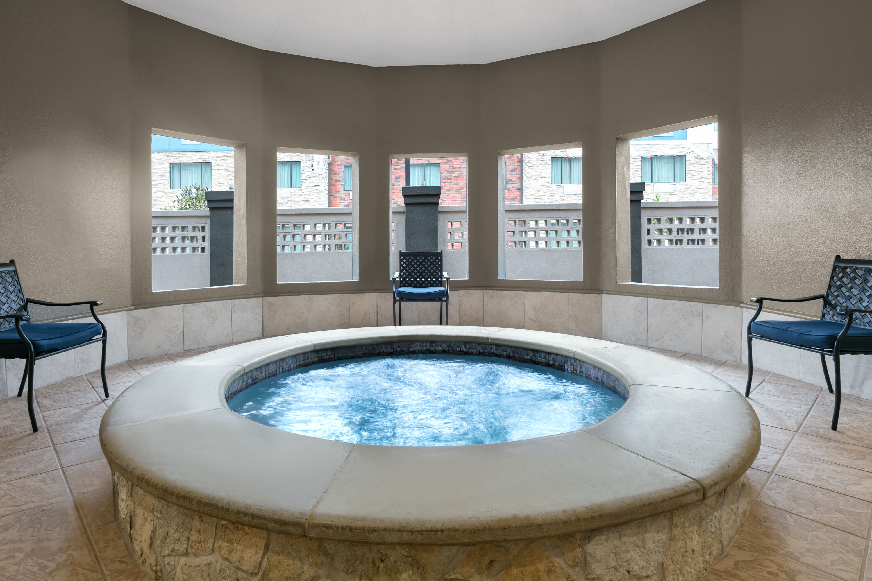 Hot tub at the La Quinta Inn & Suites by Wyndham Belton - Temple South in Belton, Texas