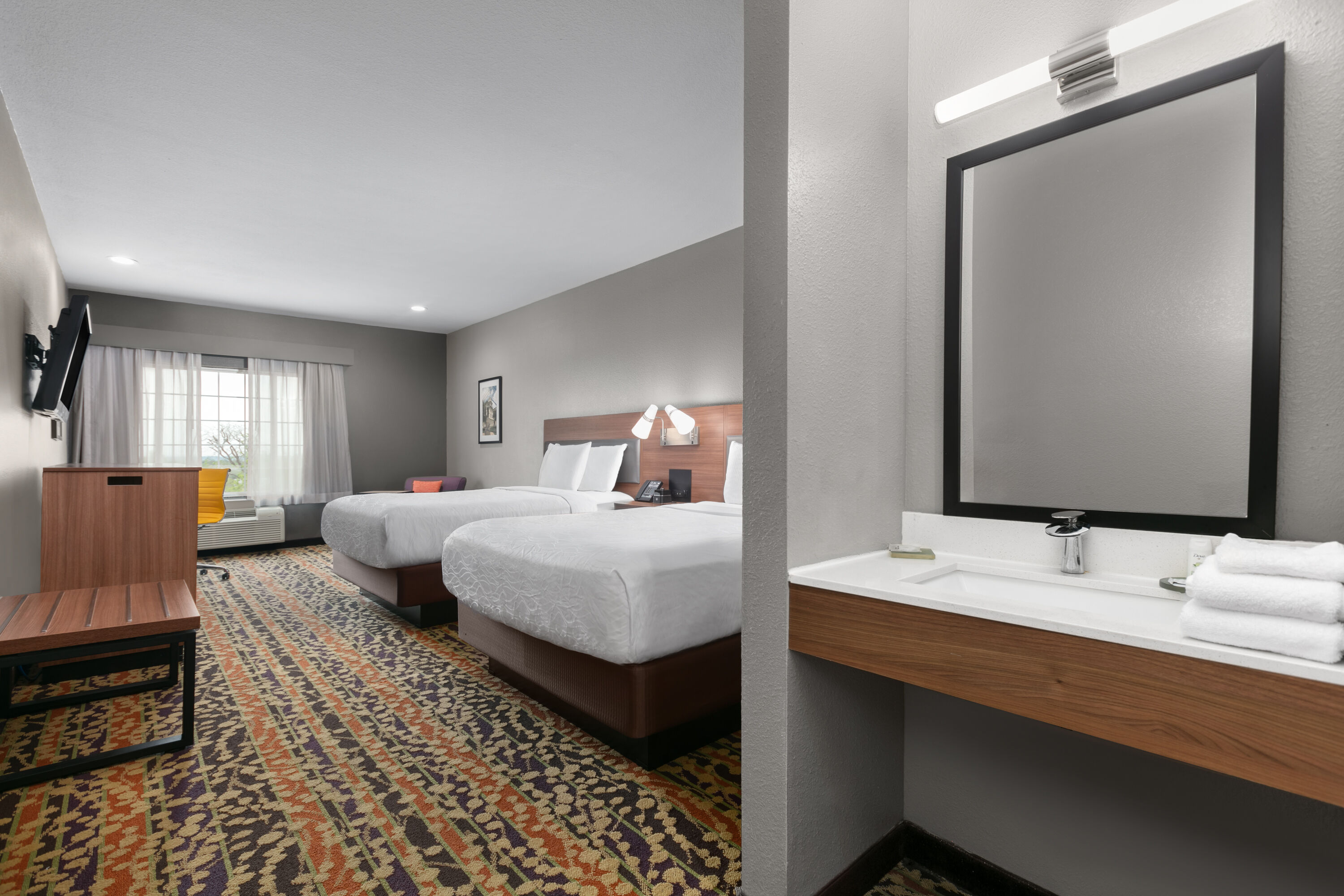La Quinta Inn & Suites by Wyndham Belton - Temple South suite in Belton, Texas