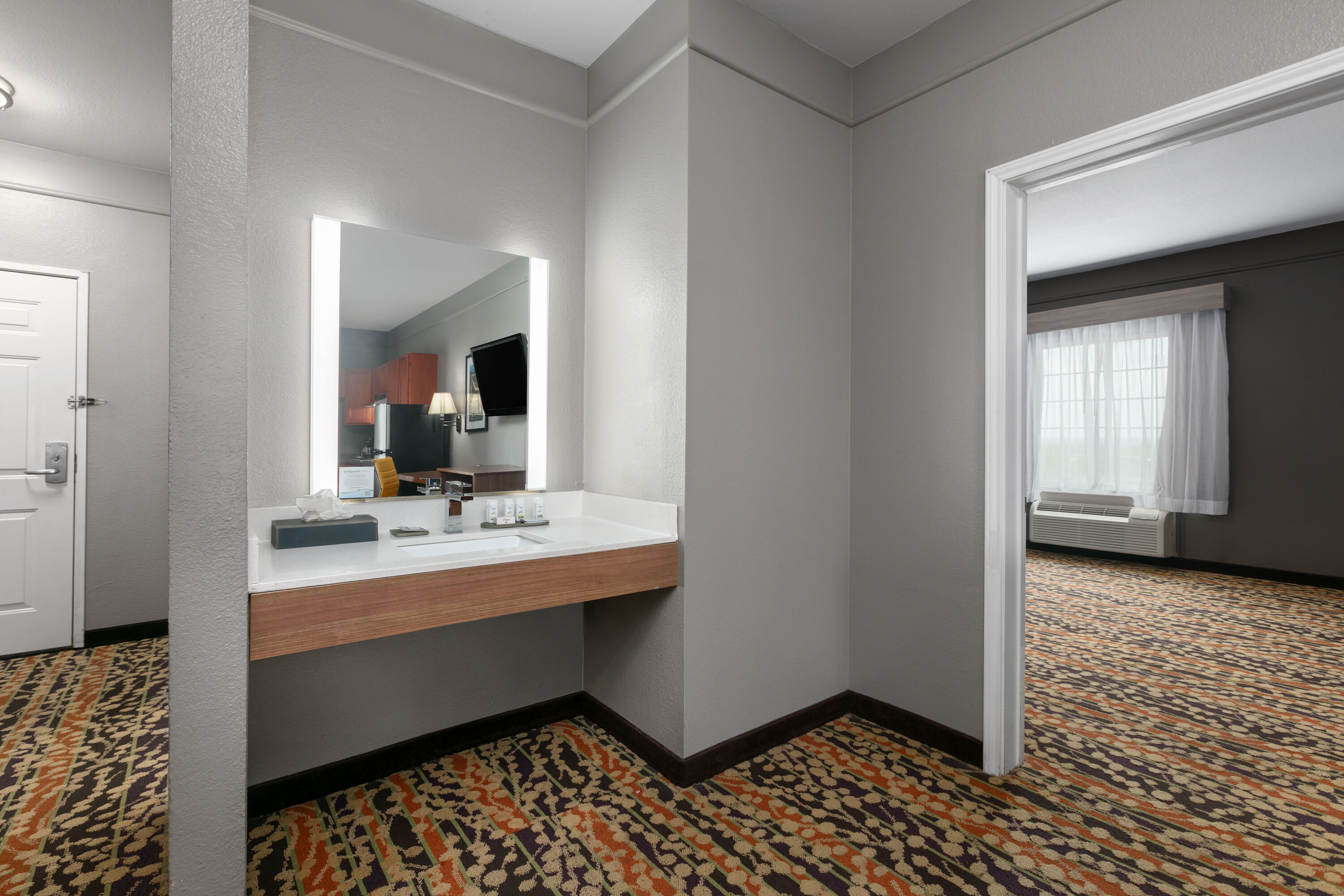 La Quinta Inn & Suites by Wyndham Belton - Temple South suite in Belton, Texas