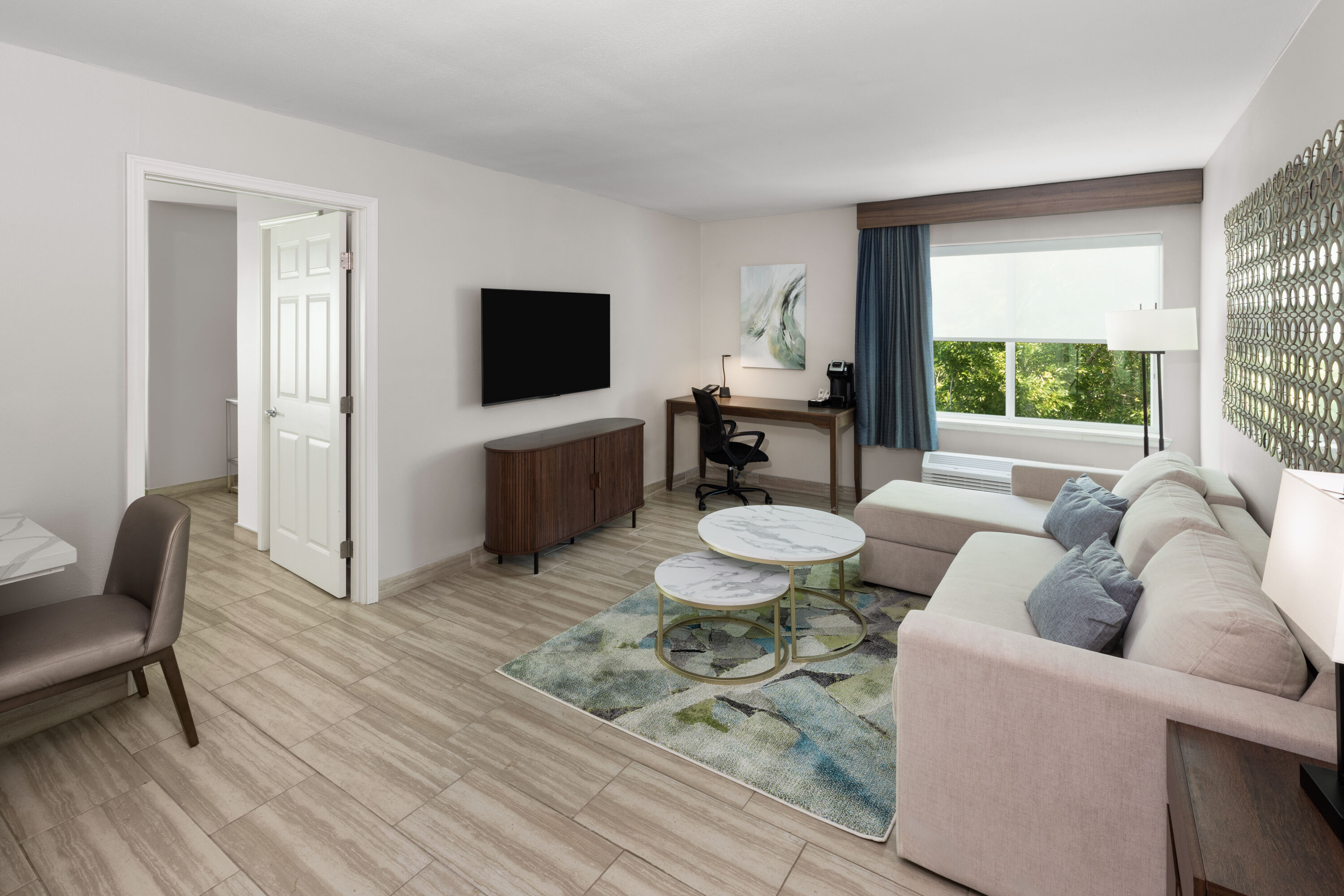 La Quinta Inn & Suites by Wyndham Brownsville North suite in Brownsville, Texas