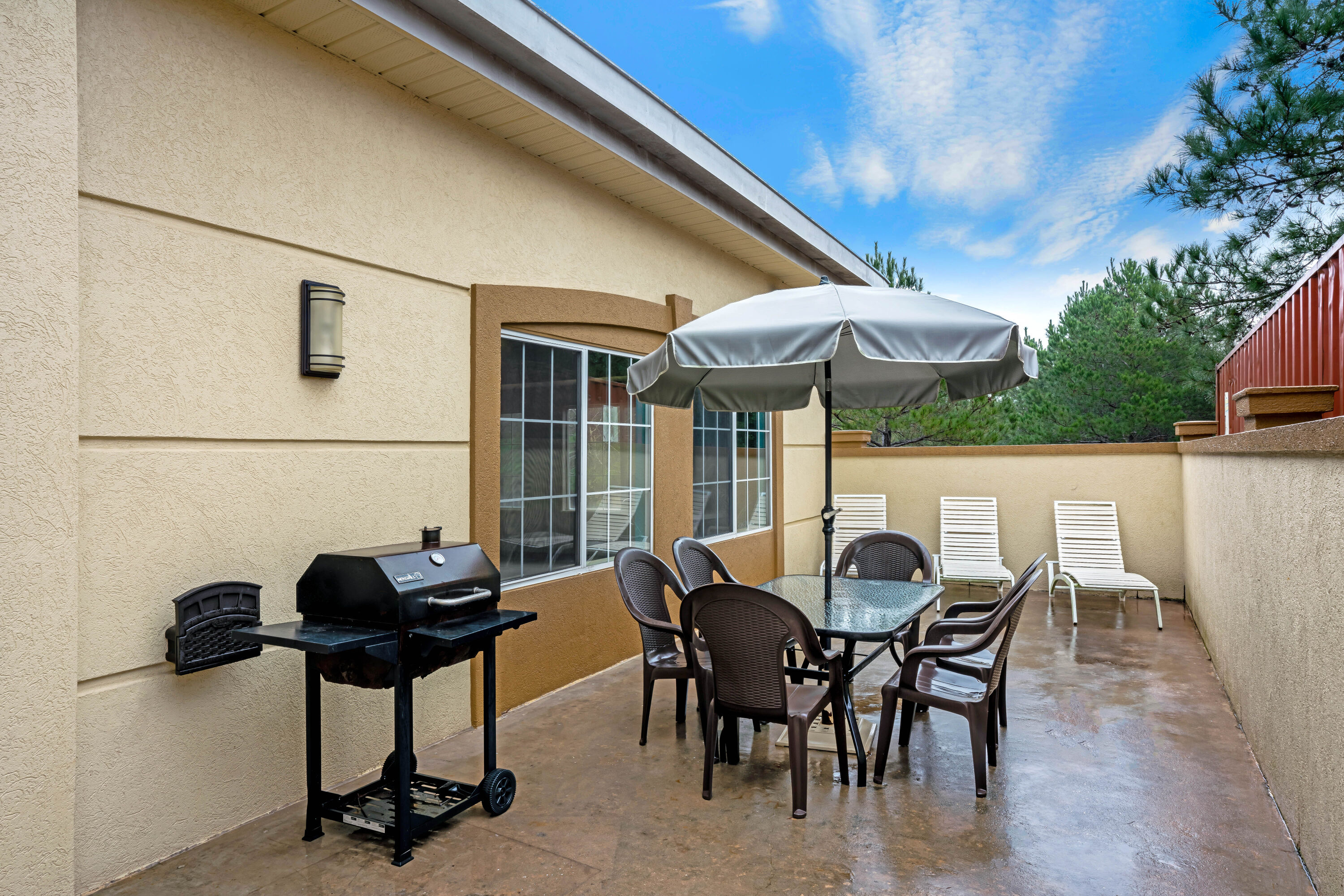BBQ grill at La Quinta Inn & Suites by Wyndham Conroe in Conroe, Texas