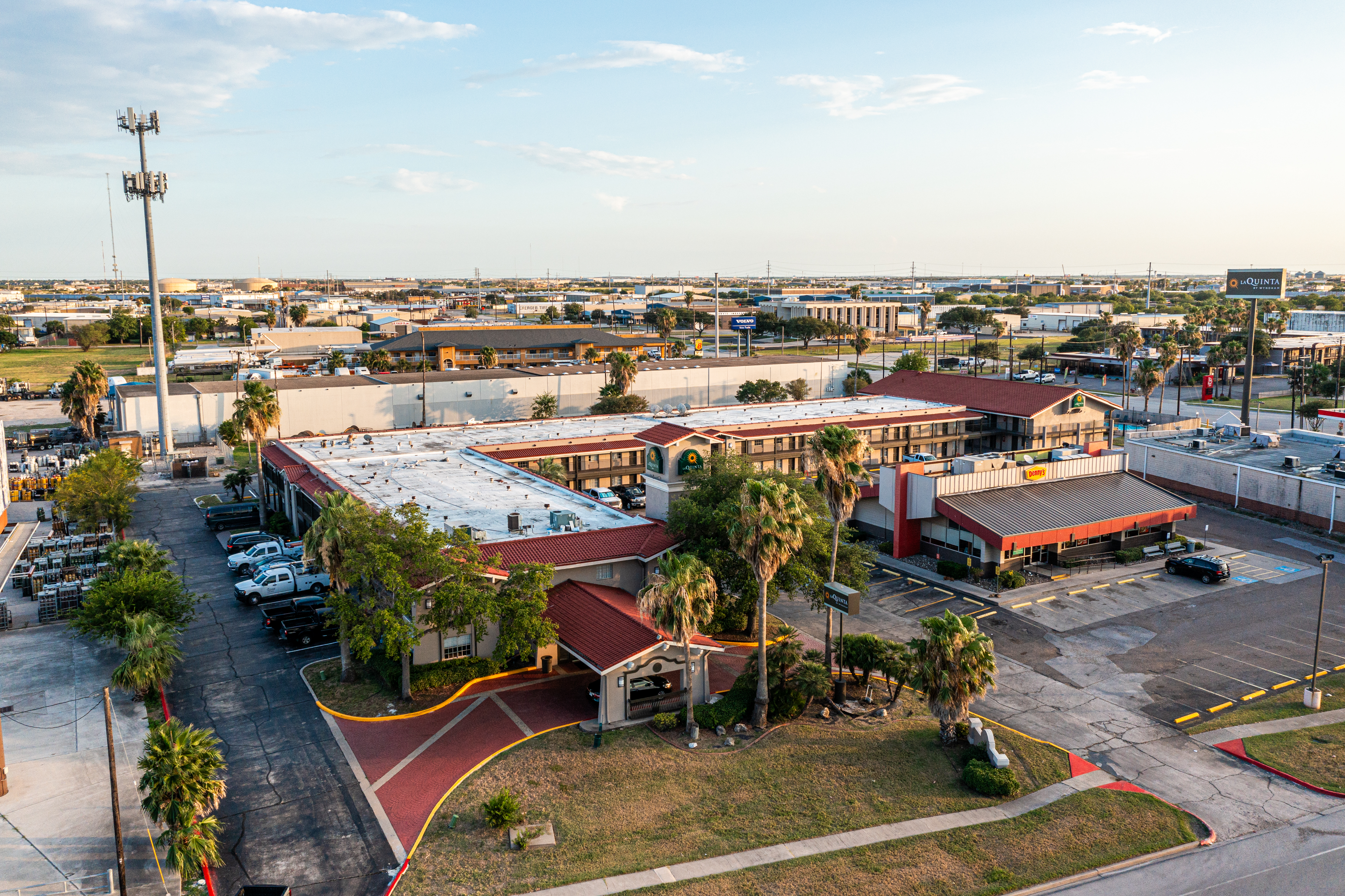 Exterior of La Quinta Inn by Wyndham Corpus Christi North hotel in Corpus Christi, Texas