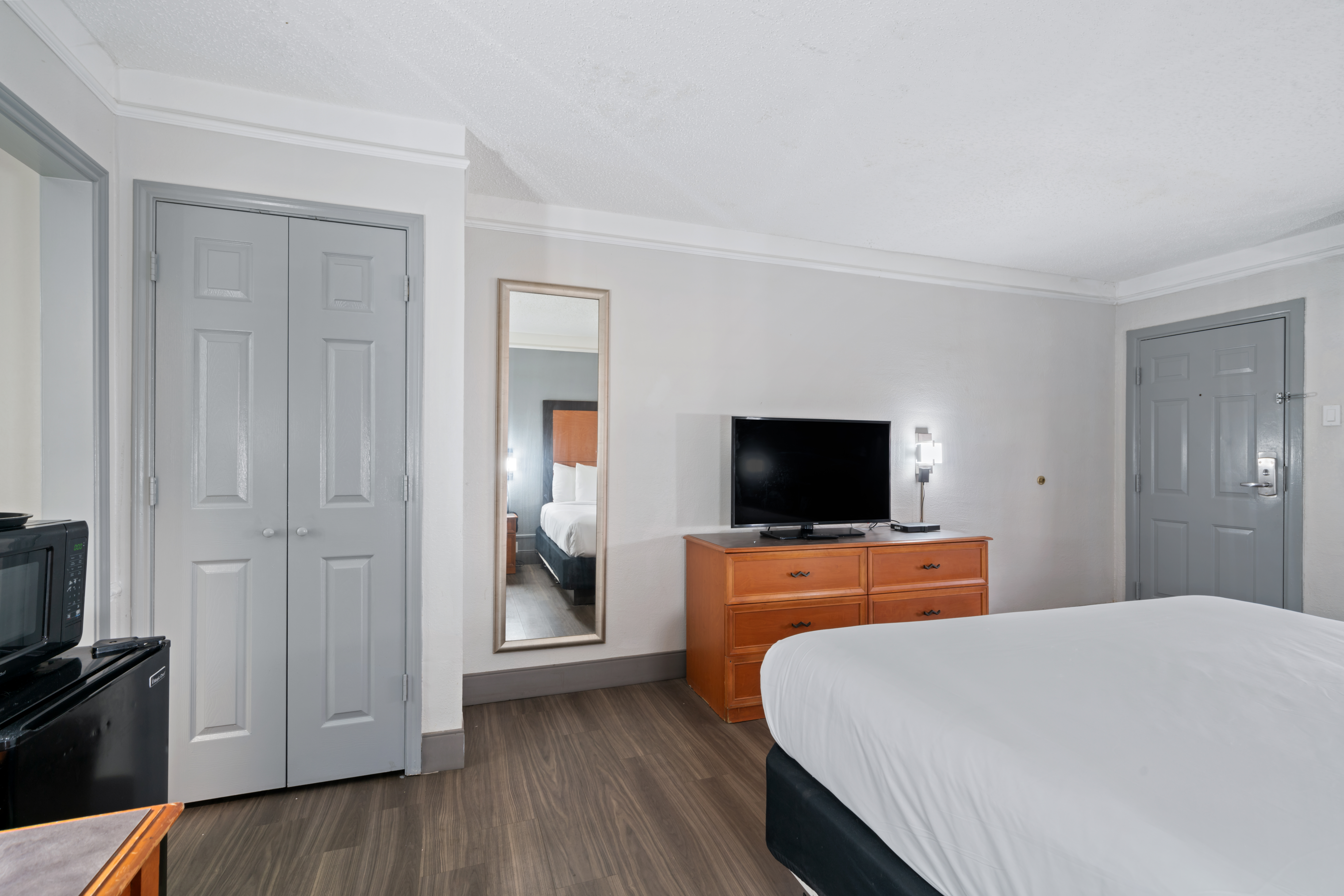 Guest room at the La Quinta Inn by Wyndham Corpus Christi North in Corpus Christi, Texas