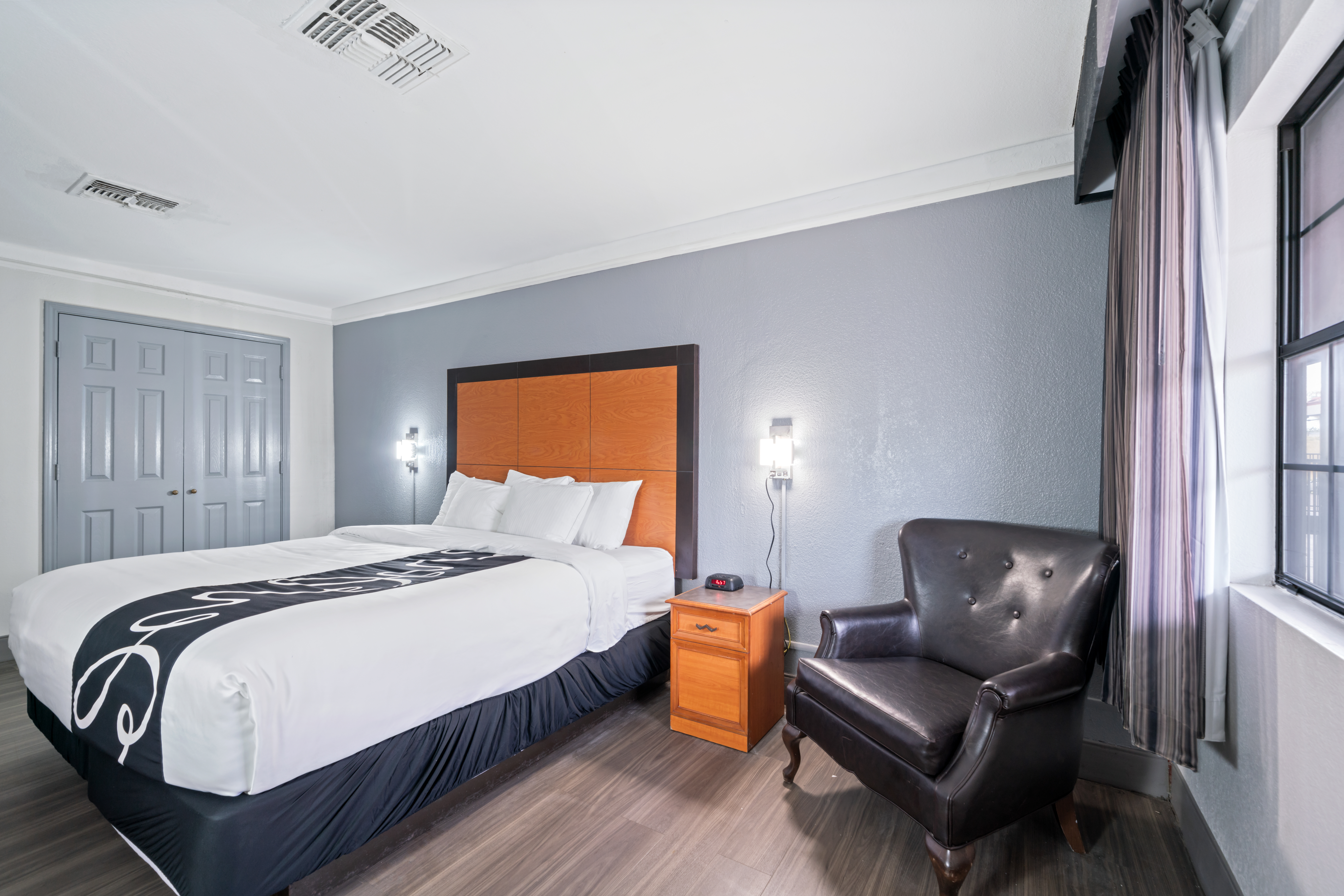 Guest room at the La Quinta Inn by Wyndham Corpus Christi North in Corpus Christi, Texas