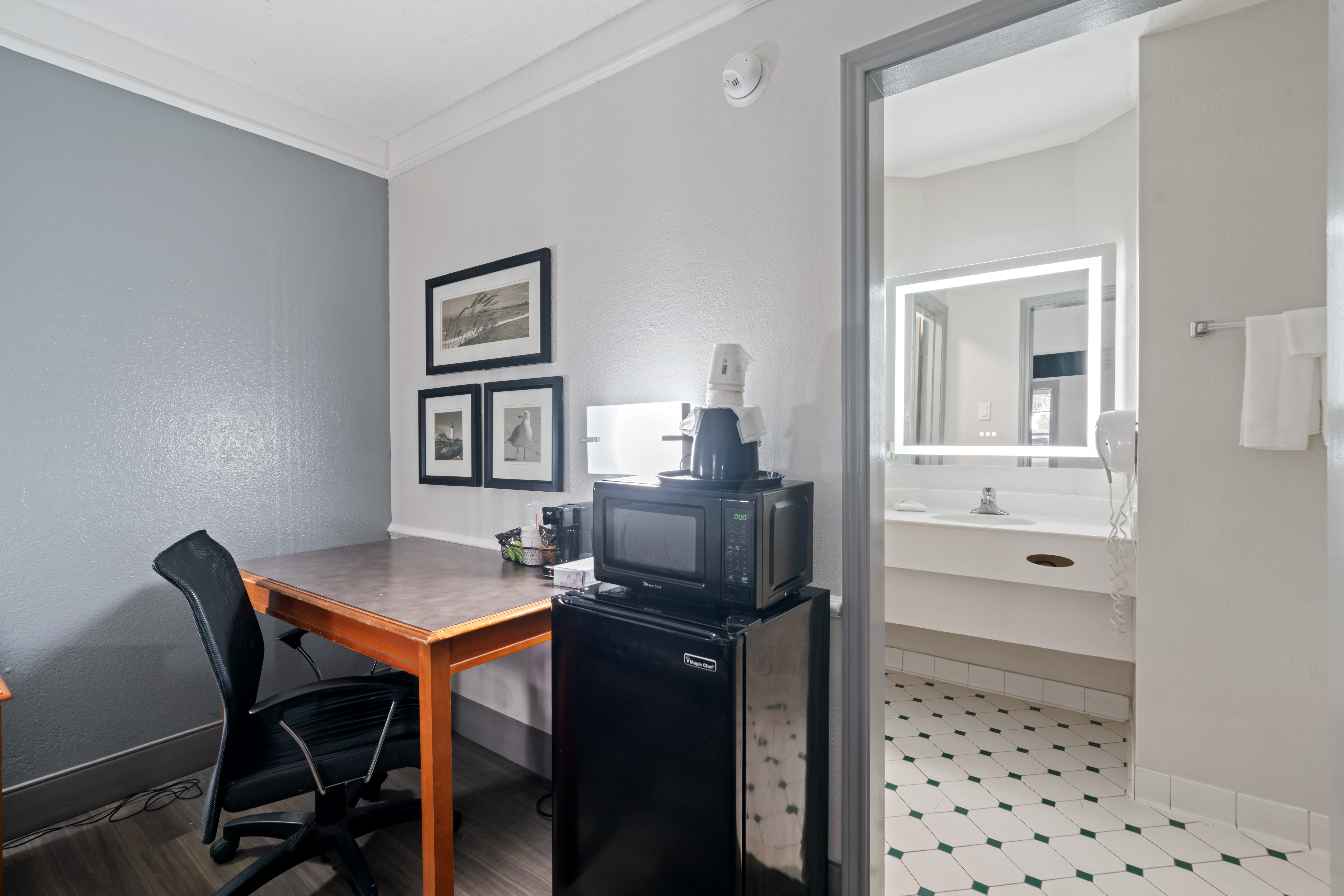 Guest room at the La Quinta Inn by Wyndham Corpus Christi North in Corpus Christi, Texas