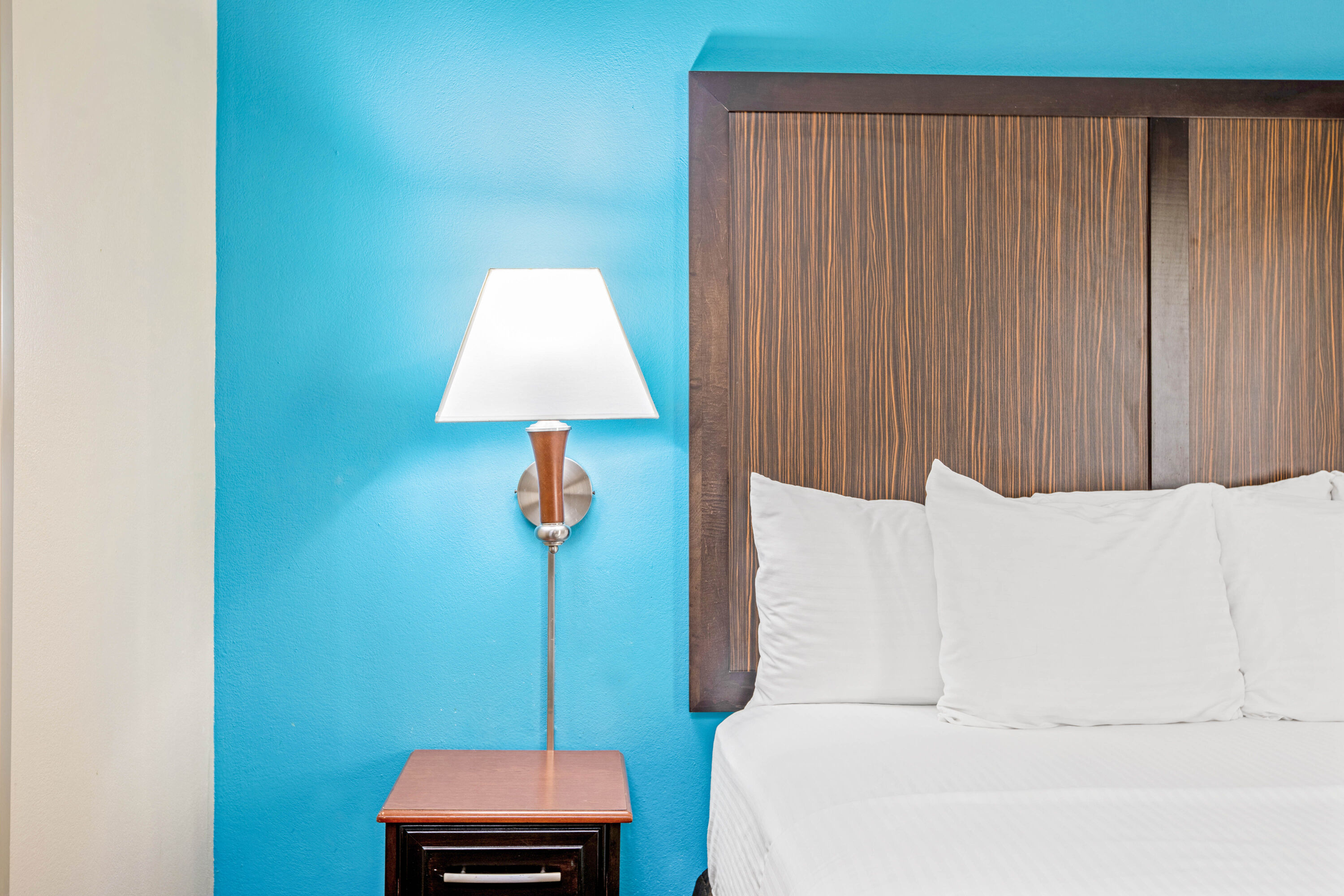 Guest room feature at the La Quinta Inn & Suites by Wyndham Corpus Christi Airport in Corpus Christi, Texas