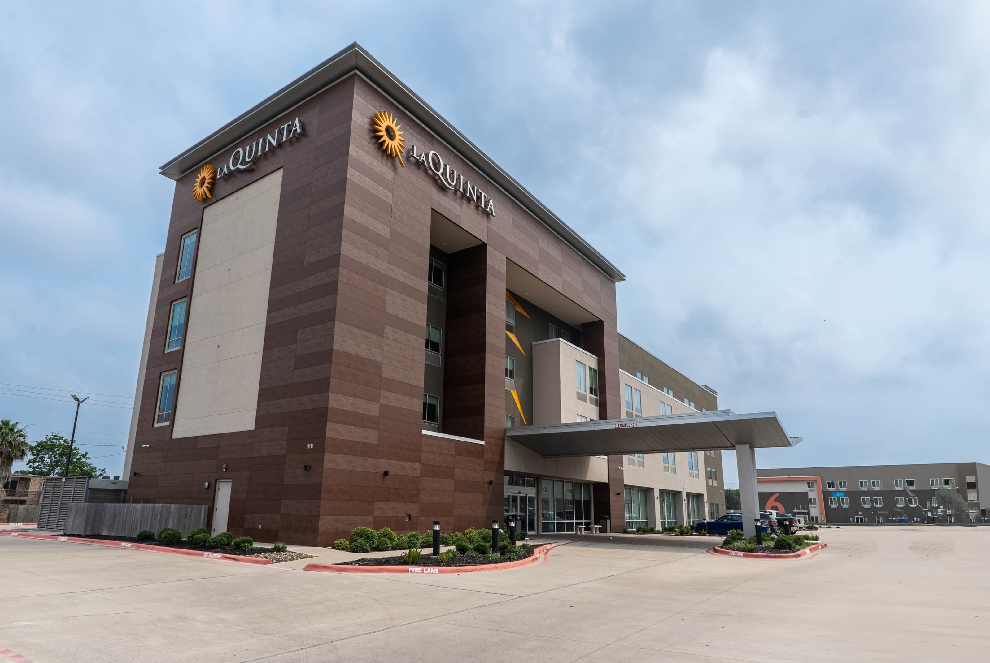 La Quinta Inn & Suites by Wyndham Corpus Christi Southeast | Corpus Christi,  TX Hotels