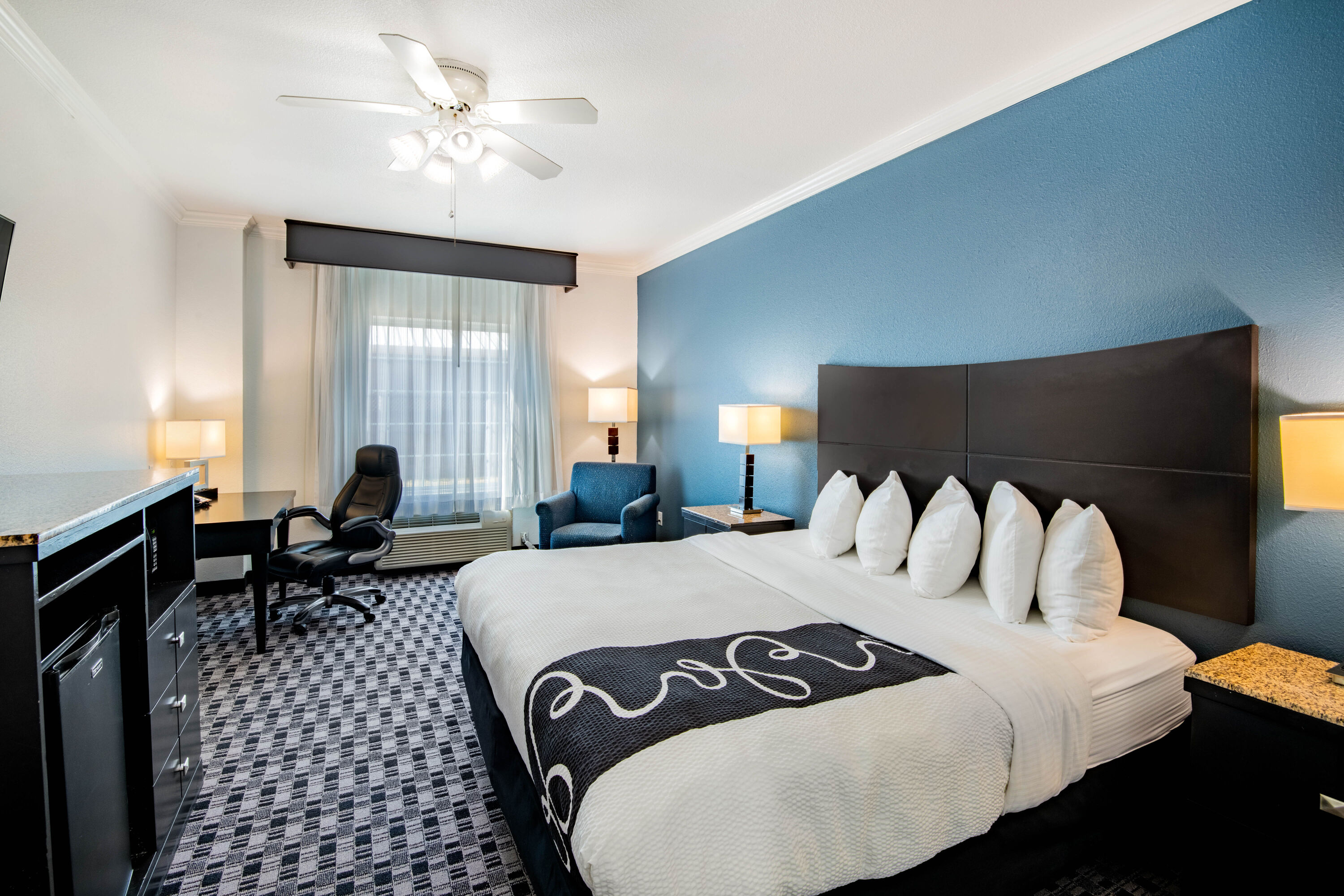 Guest room at the La Quinta Inn & Suites by Wyndham Dalhart in Dalhart, Texas
