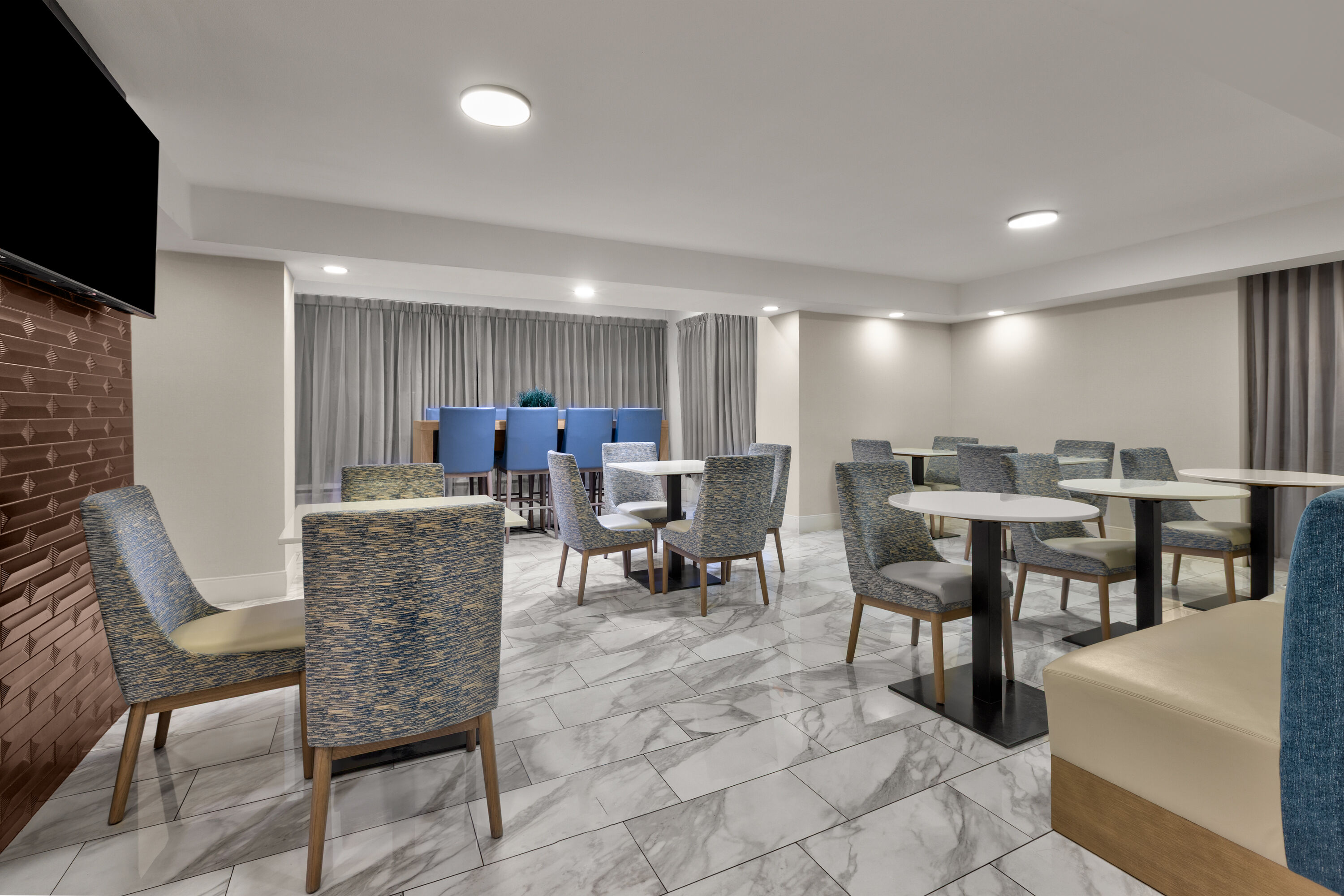 Free breakfast at La Quinta Inn & Suites by Wyndham Dallas I-35 Walnut Hill Ln in Dallas, Texas