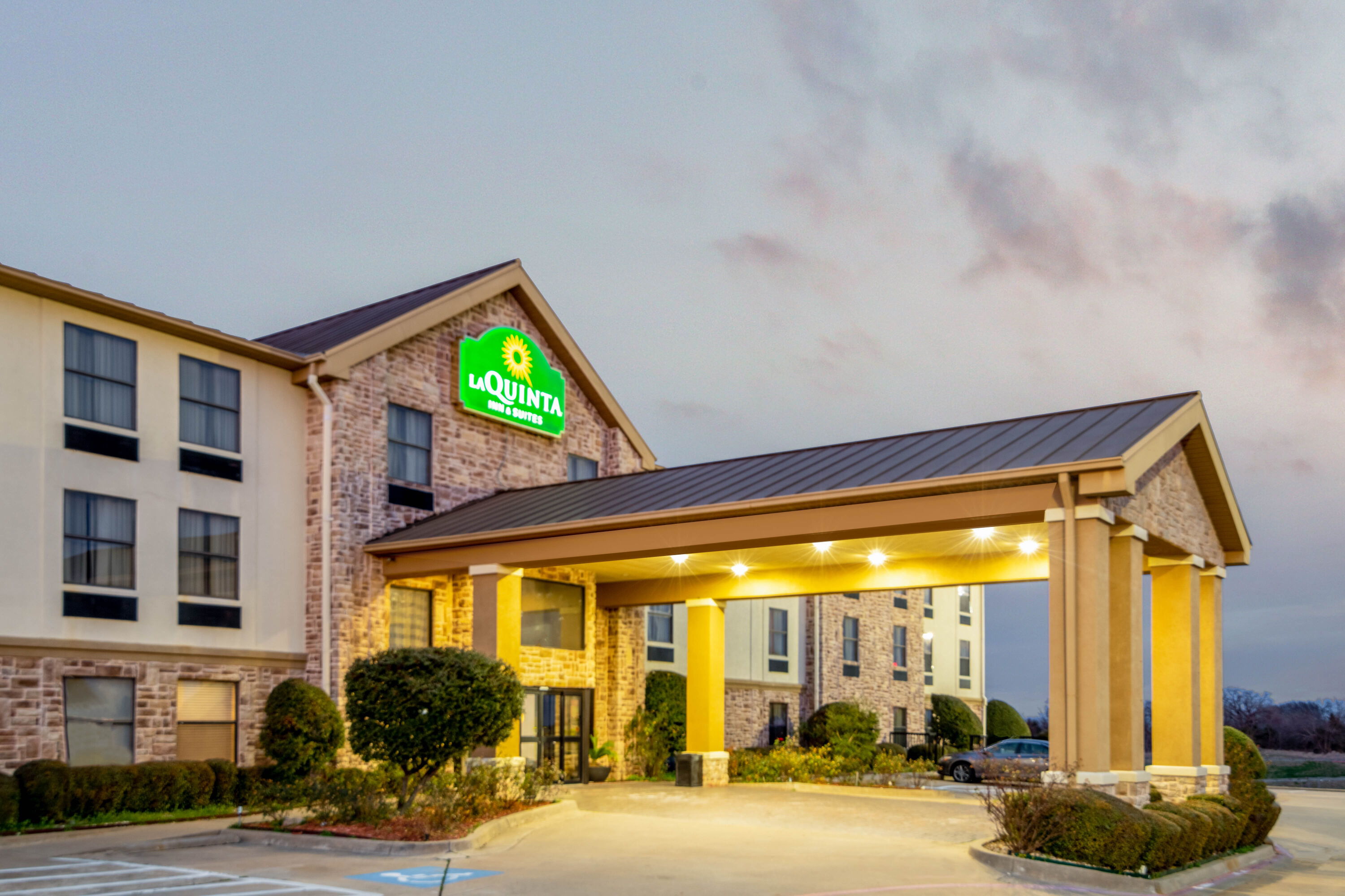 La Quinta Inn & Suites by Wyndham Denison N. Lake Texoma Denison