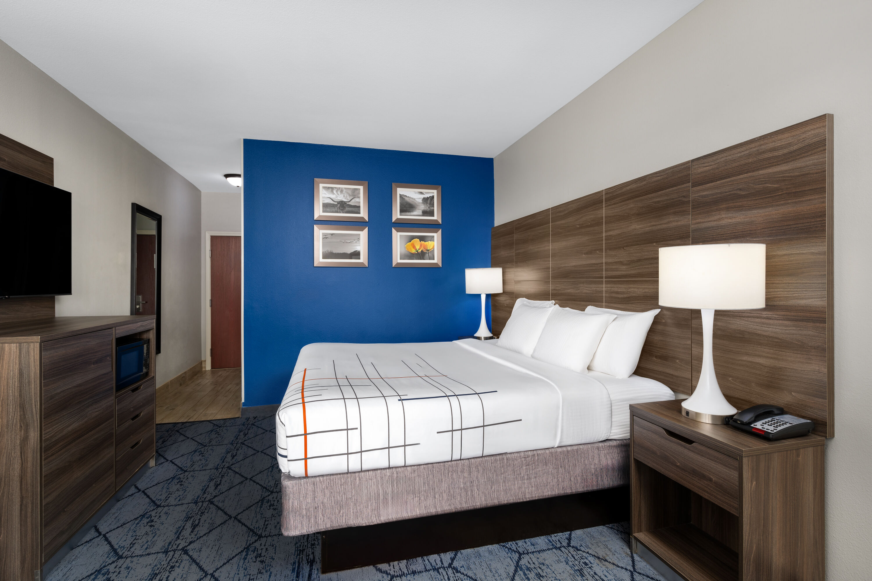 Guest room at the La Quinta Inn & Suites by Wyndham Denton - University Drive in Denton, Texas