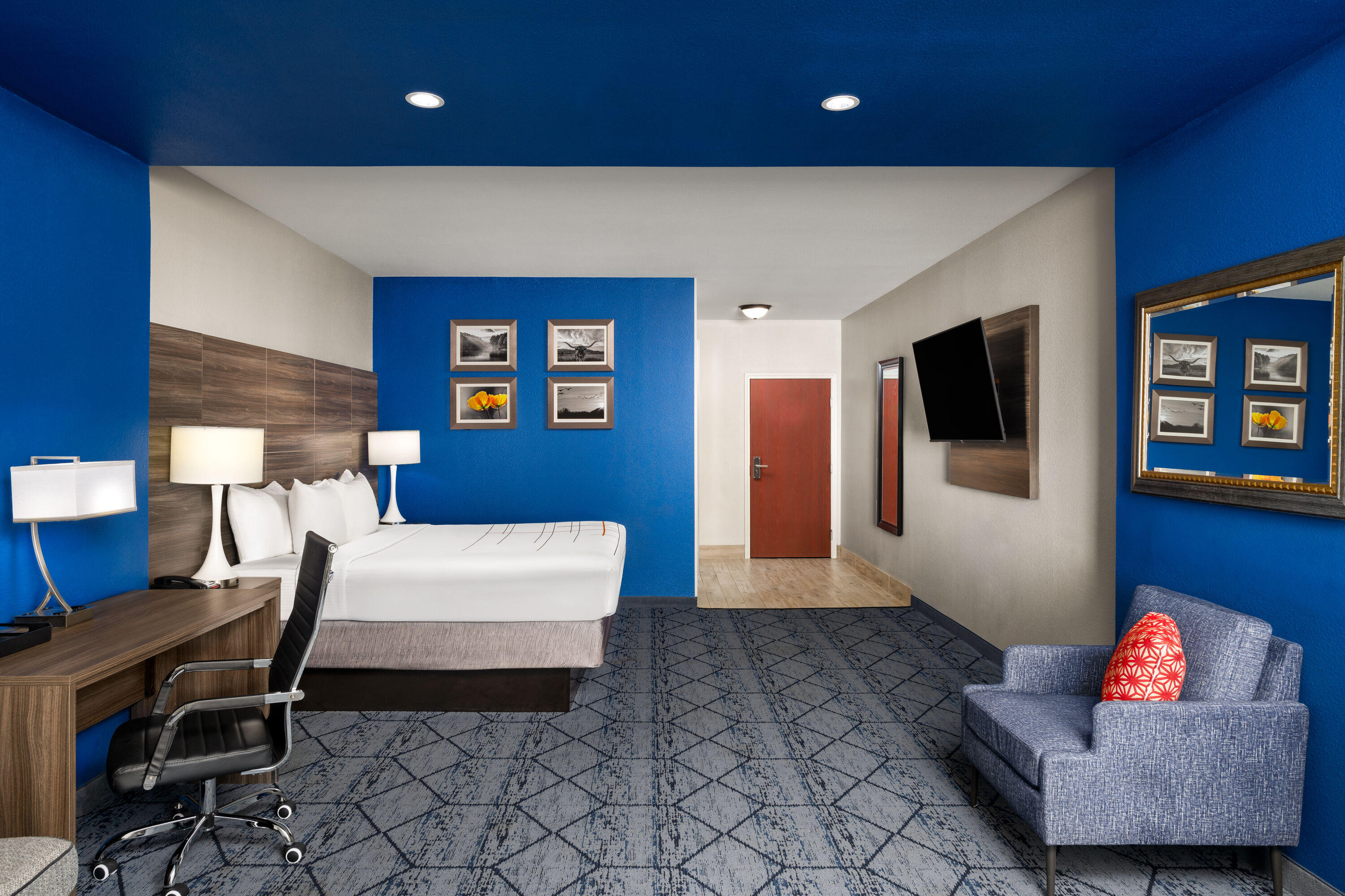 Guest room at the La Quinta Inn & Suites by Wyndham Denton - University Drive in Denton, Texas