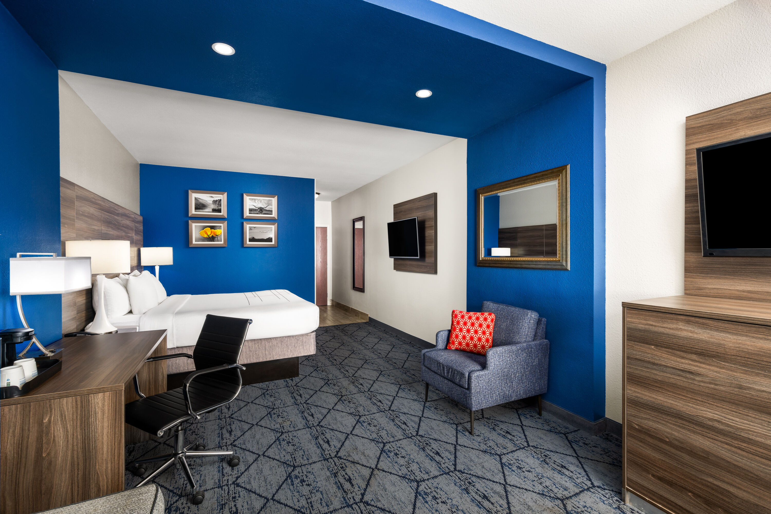 Guest room at the La Quinta Inn & Suites by Wyndham Denton - University Drive in Denton, Texas