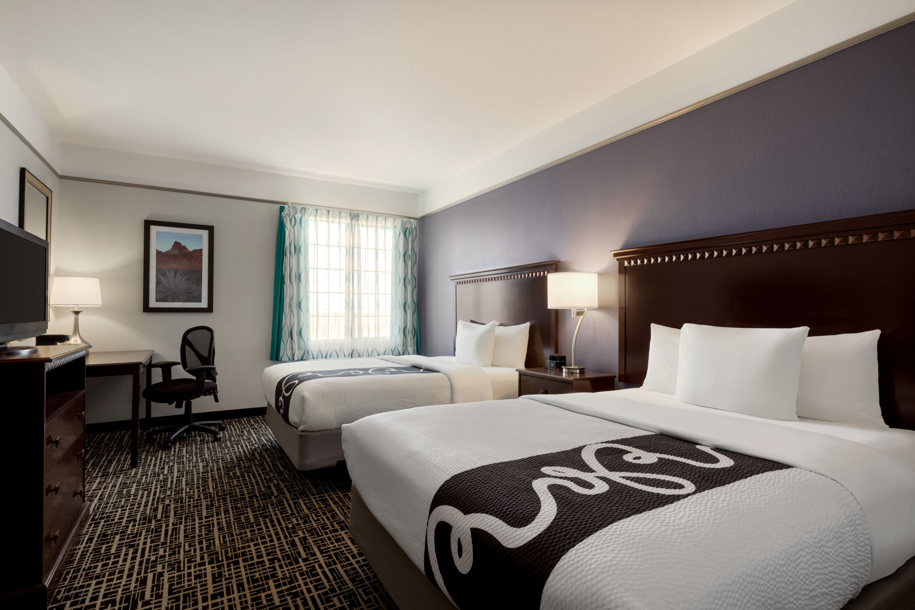 Guest room at the La Quinta Inn & Suites by Wyndham Dumas in Dumas, Texas