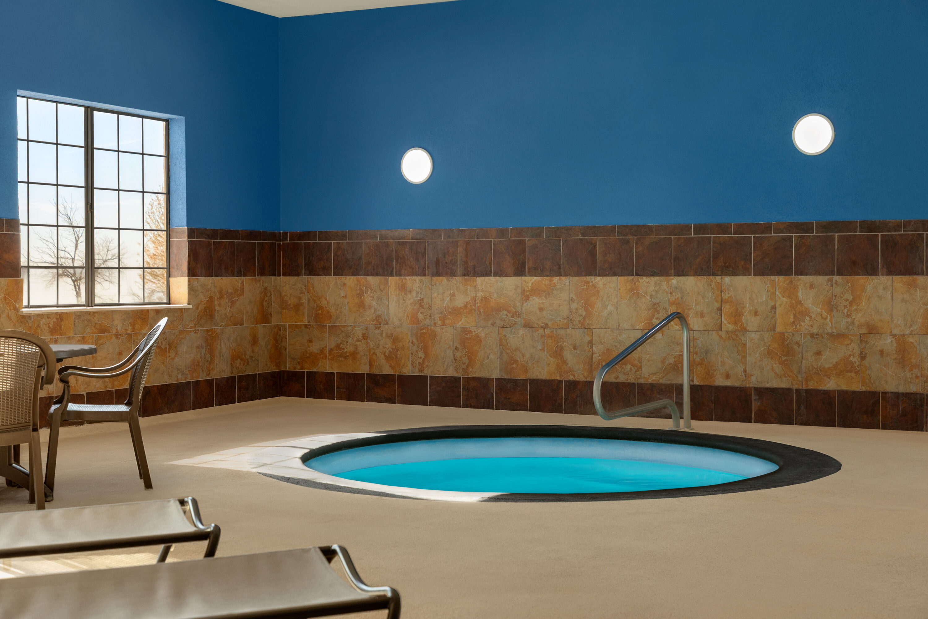 Hot tub at the La Quinta Inn & Suites by Wyndham Dumas in Dumas, Texas