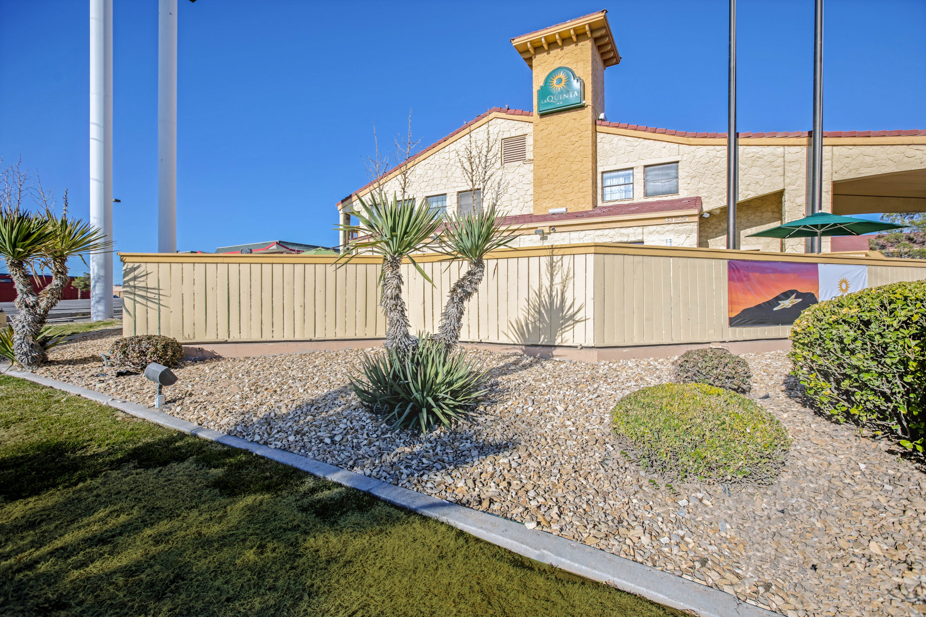 Exterior Day Image of La Quinta Inn by Wyndham El Paso Cielo Vista hotel in El Paso, Texas