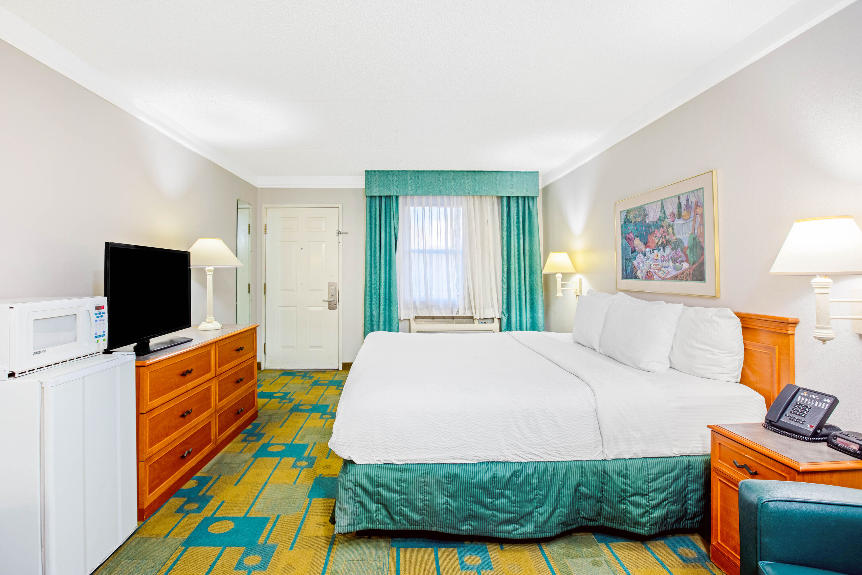 Guest room at the La Quinta Inn by Wyndham El Paso Cielo Vista in El Paso, Texas