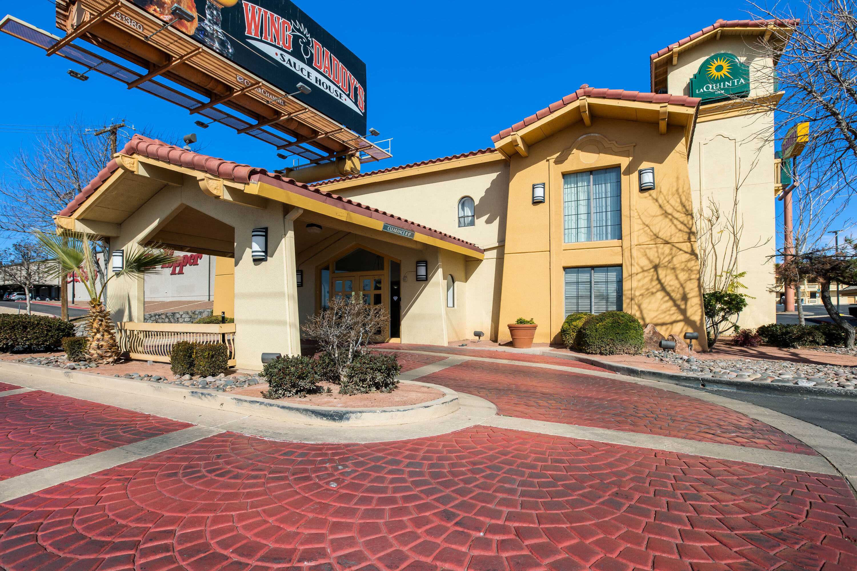 La Quinta Inn By Wyndham El Paso East Lomaland El Paso Tx Hotels What is the time change from la quinta, ca to mission, tx? la quinta inn by wyndham el paso east