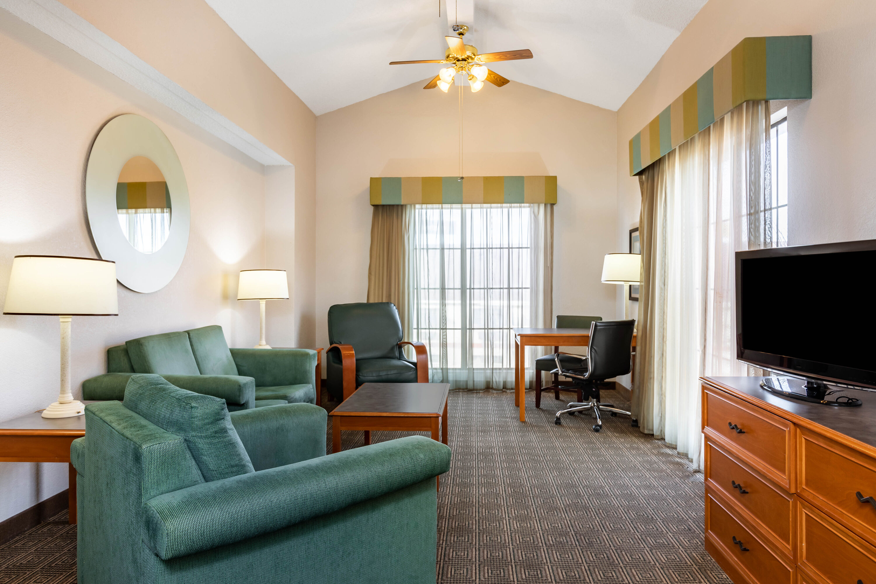 La Quinta Inn by Wyndham El Paso West suite in El Paso, Texas