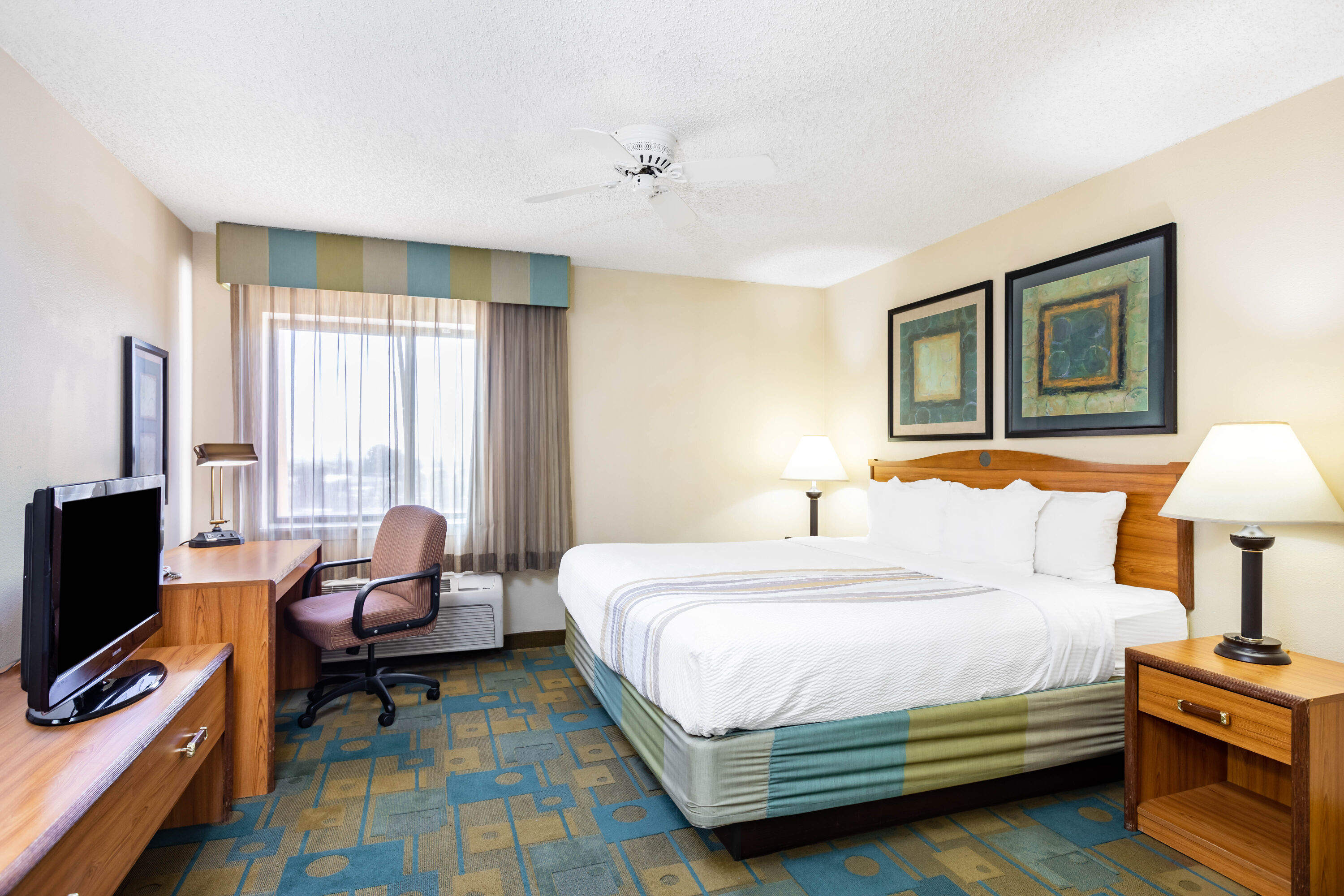 La Quinta Inn & Suites by Wyndham El Paso East | El Paso, TX Hotels