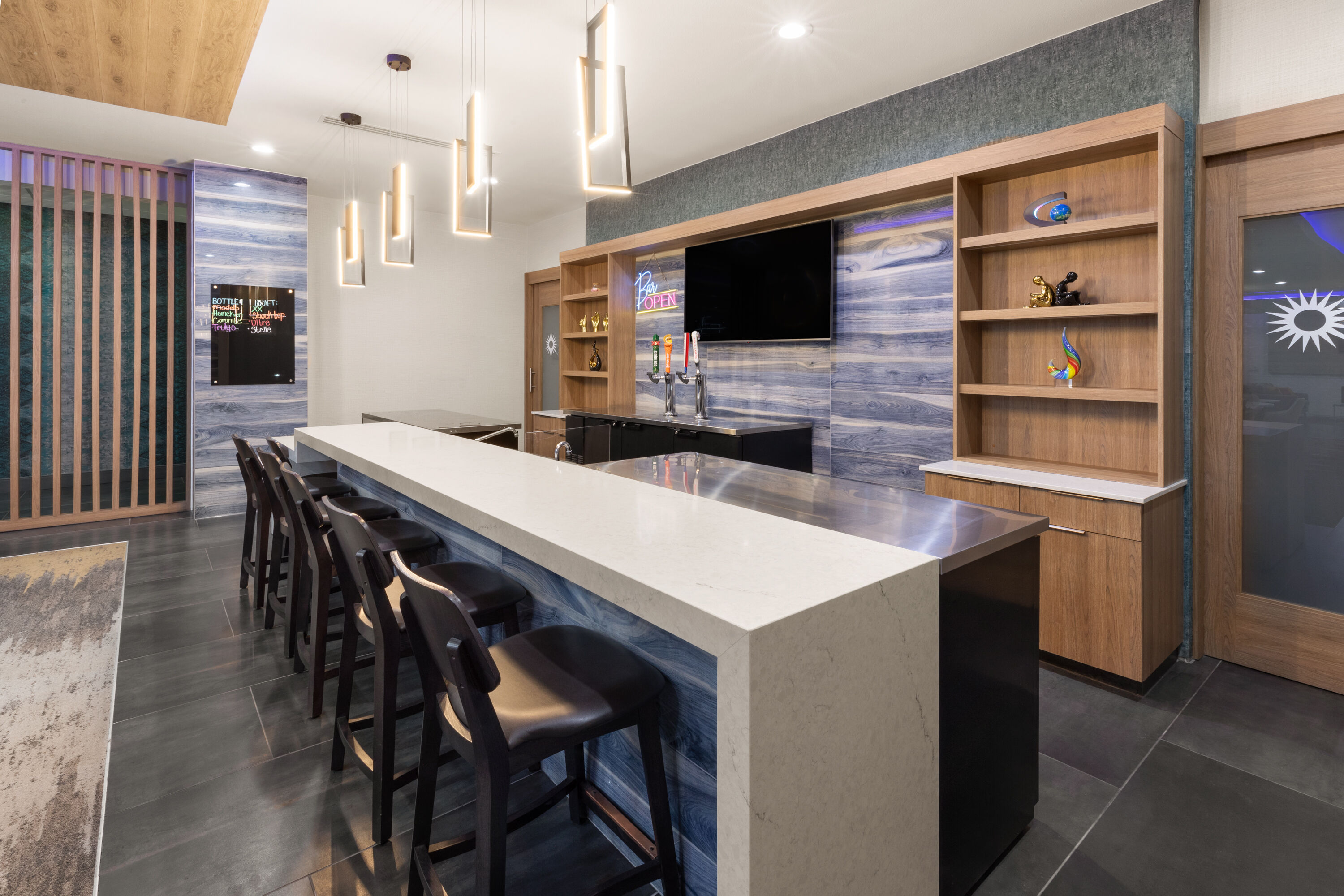 Bar at La Quinta Inn & Suites by Wyndham El Paso East Loop-375 in El Paso, Texas