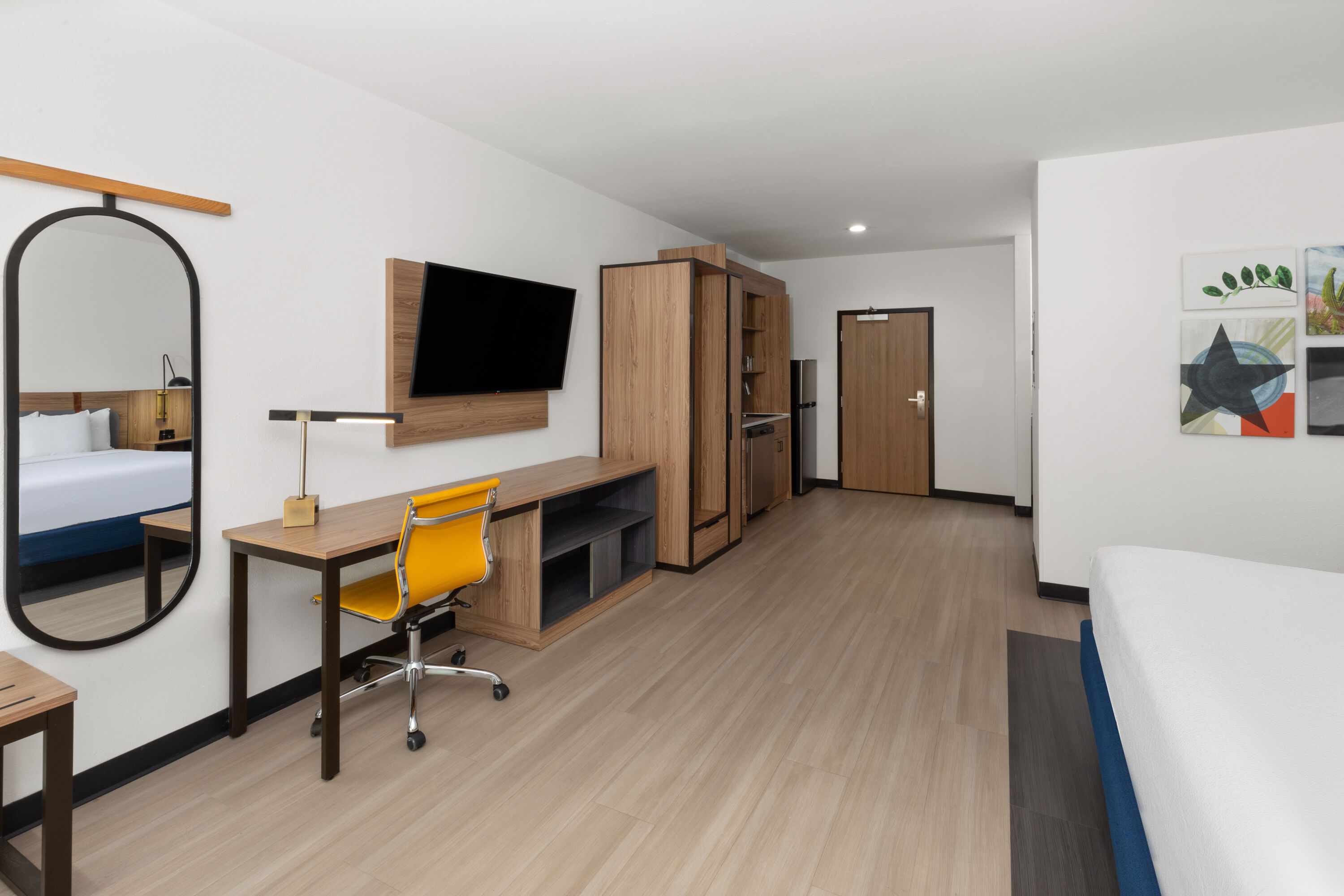 Guest room at the La Quinta Inn & Suites by Wyndham El Paso East Loop-375 in El Paso, Texas