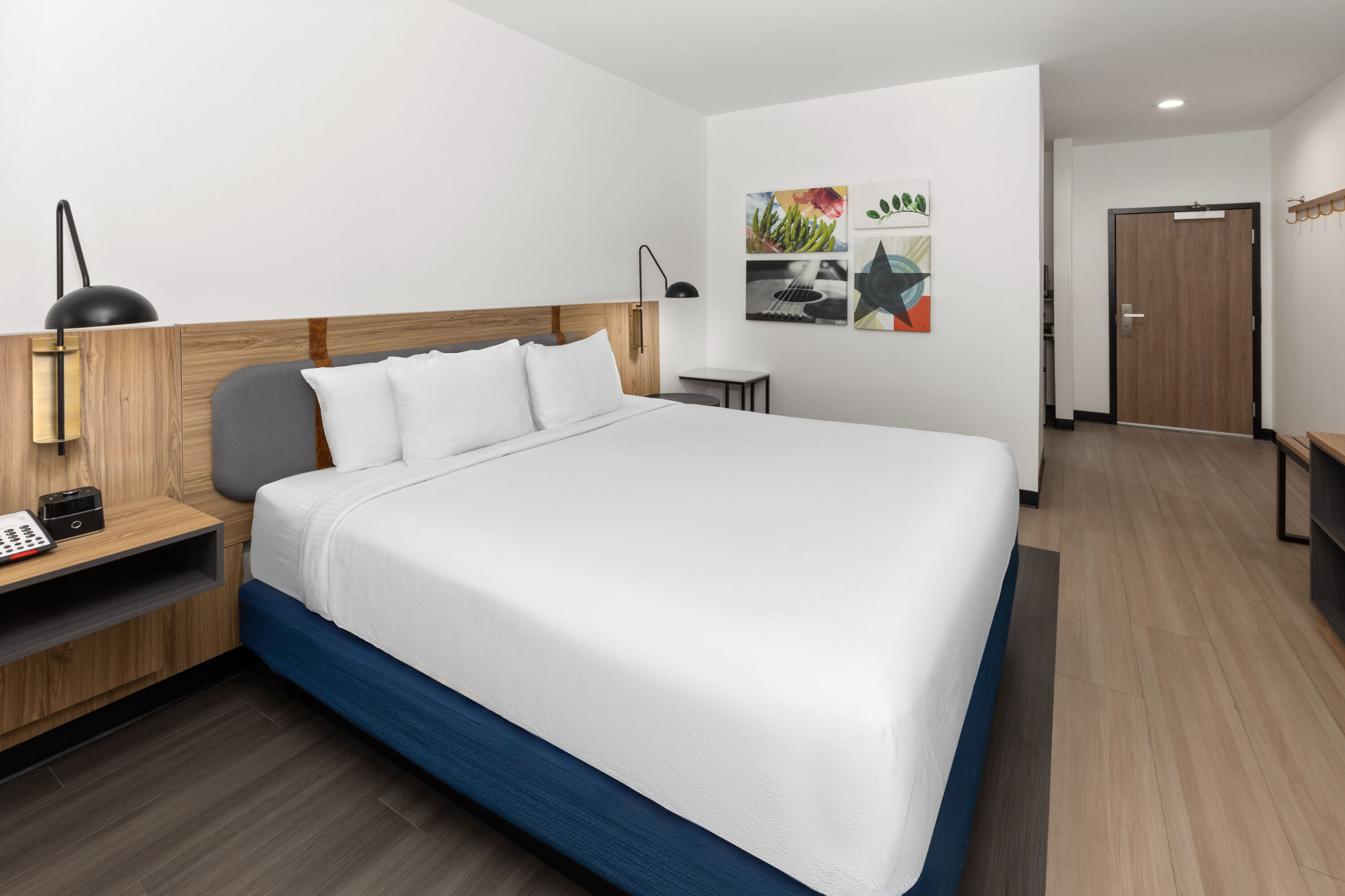 Guest room at the La Quinta Inn & Suites by Wyndham El Paso East Loop-375 in El Paso, Texas