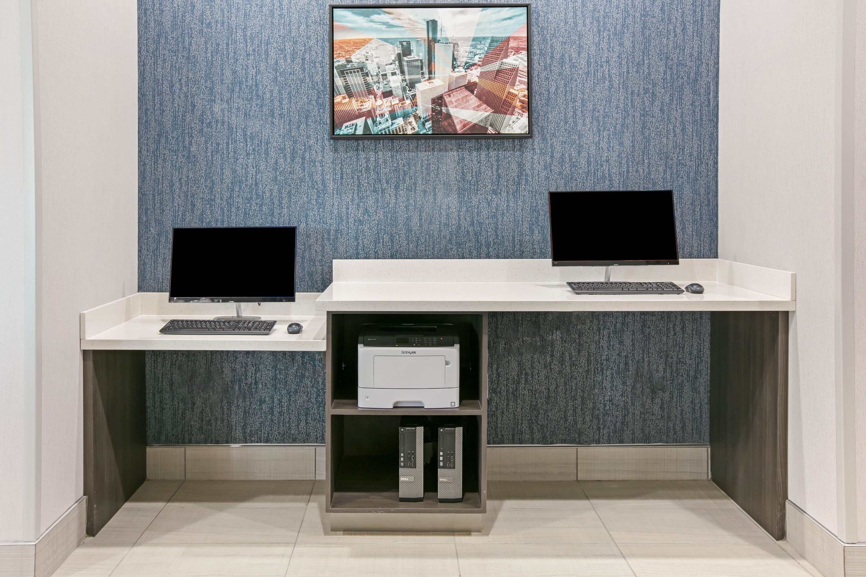 La Quinta Inn & Suites by Wyndham DFW West-Glade Parks business center in Euless, Texas