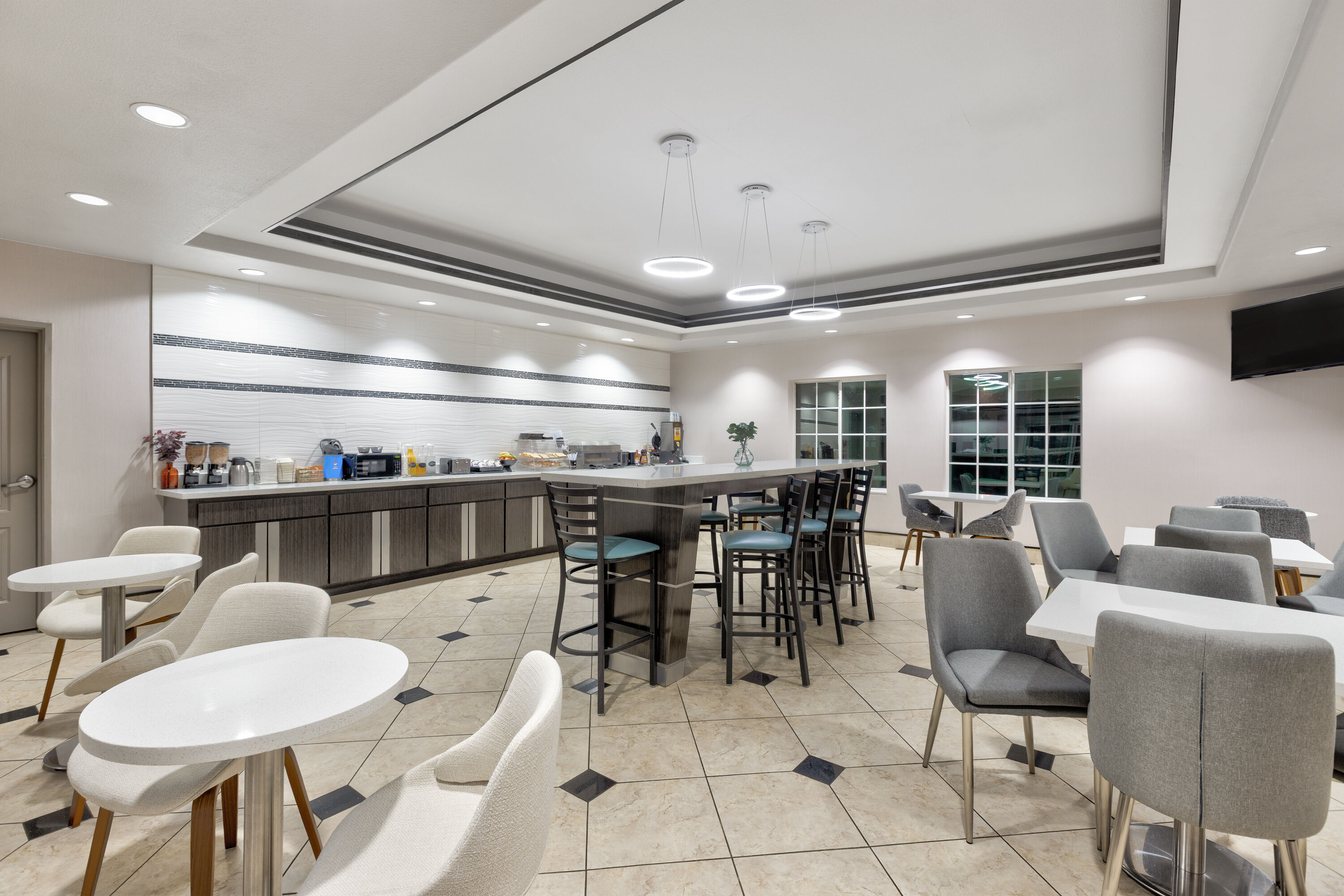 Free breakfast at La Quinta Inn & Suites by Wyndham Fairfield TX in Fairfield, Texas