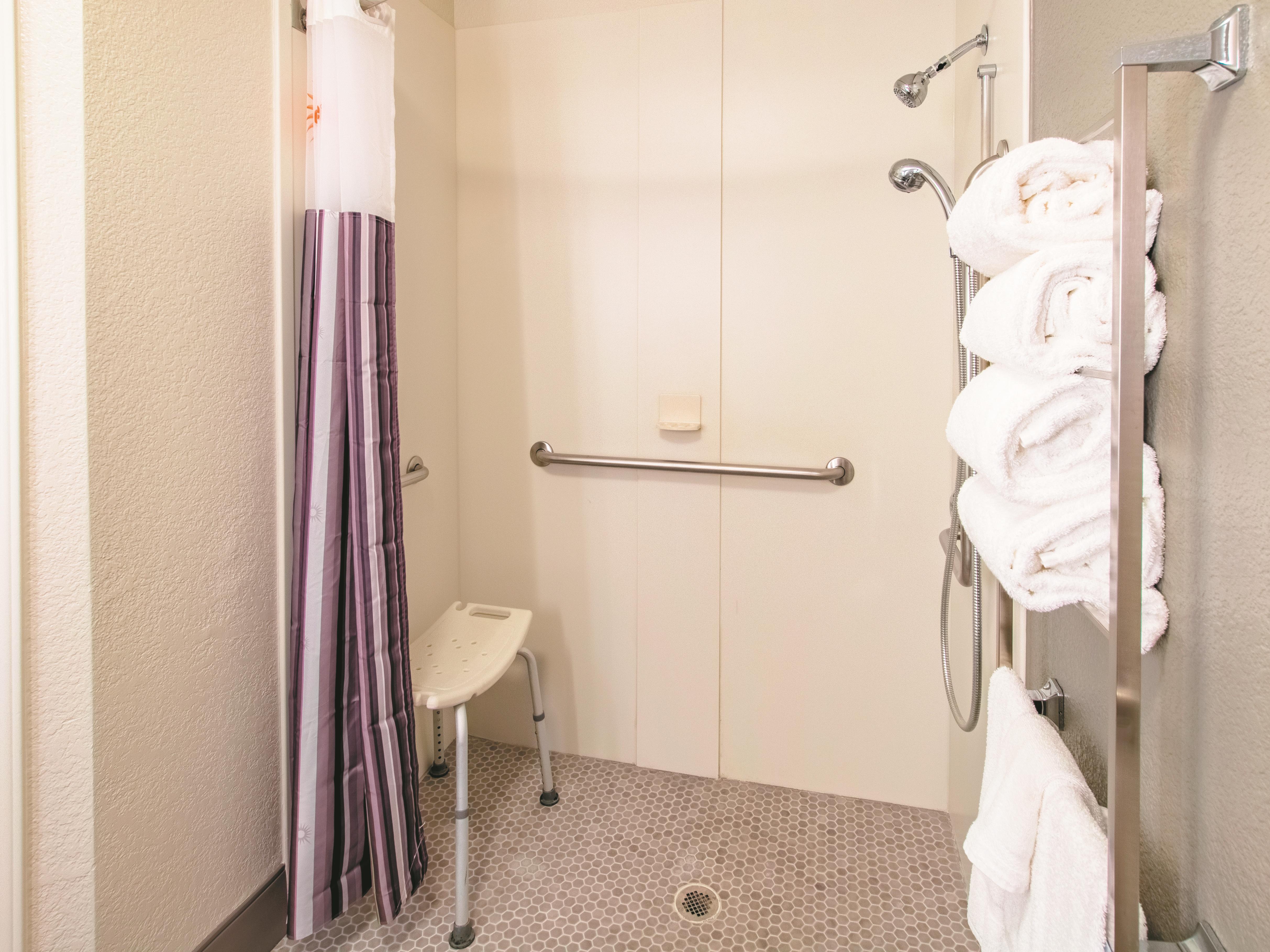 Guest room at the La Quinta Inn & Suites by Wyndham Fort Worth City View in Fort Worth, Texas