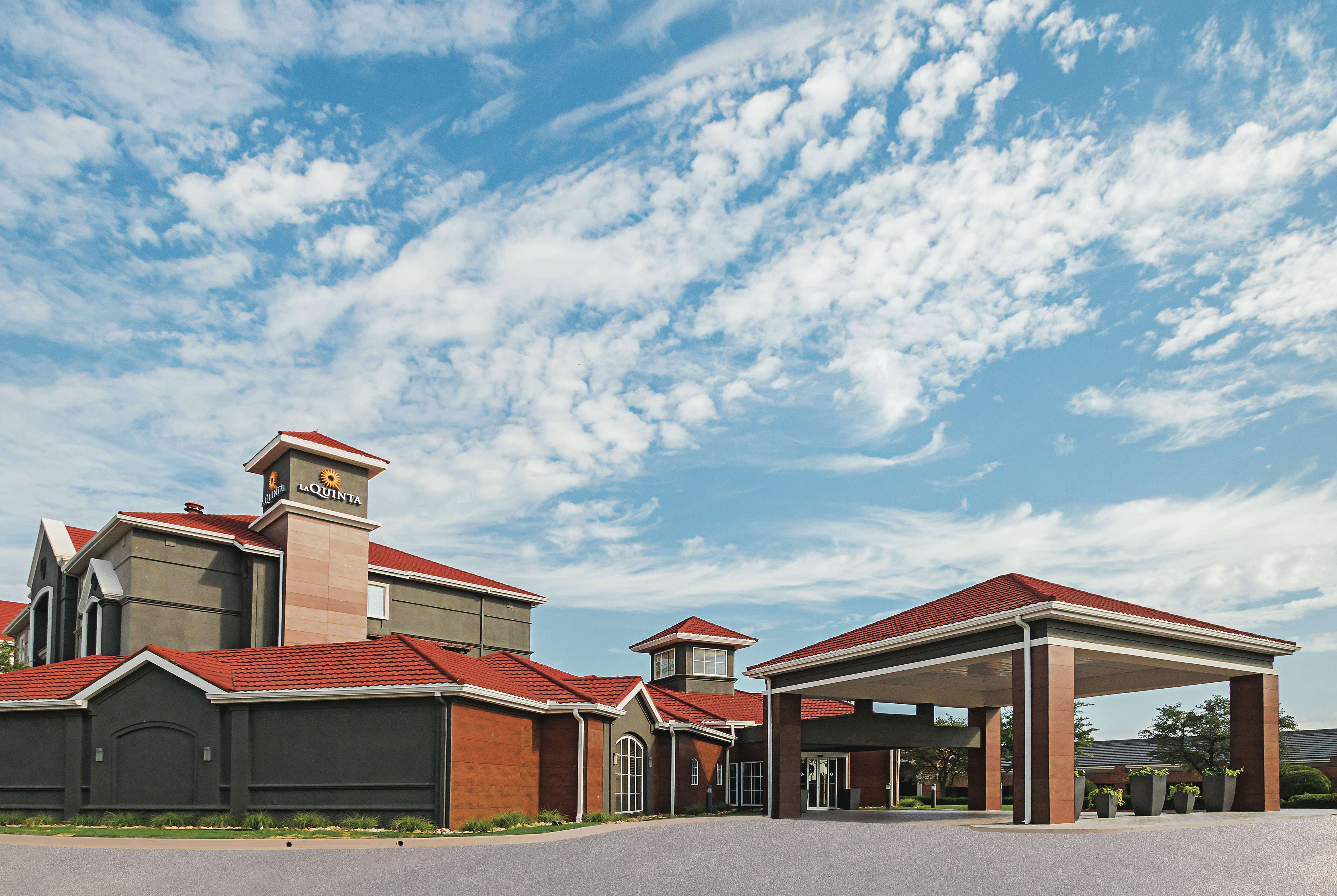 La Quinta Inn Suites By Wyndham Fort Worth City View Fort