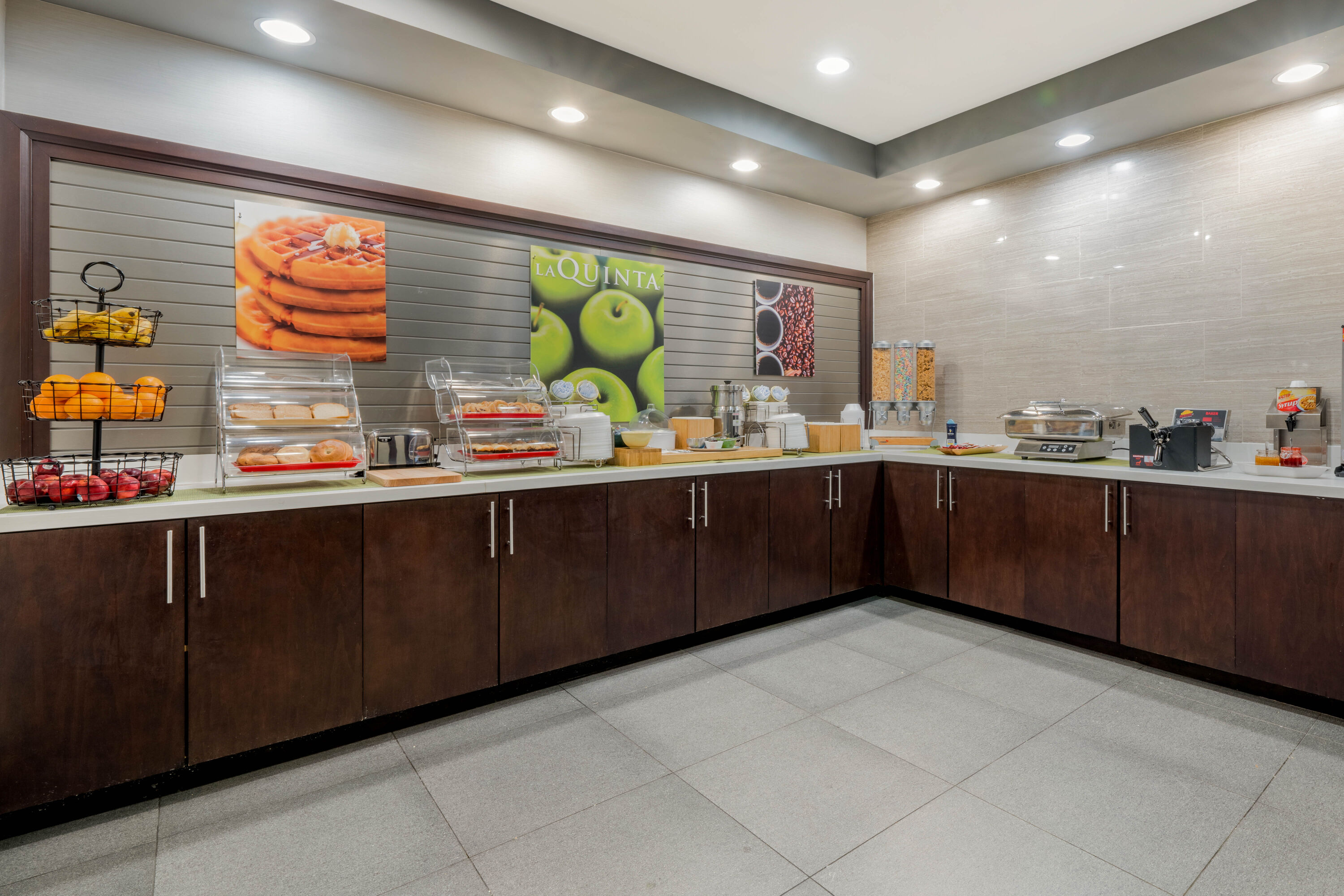 Free breakfast at La Quinta Inn & Suites by Wyndham Fort Worth Arlington West in Fort Worth, Texas