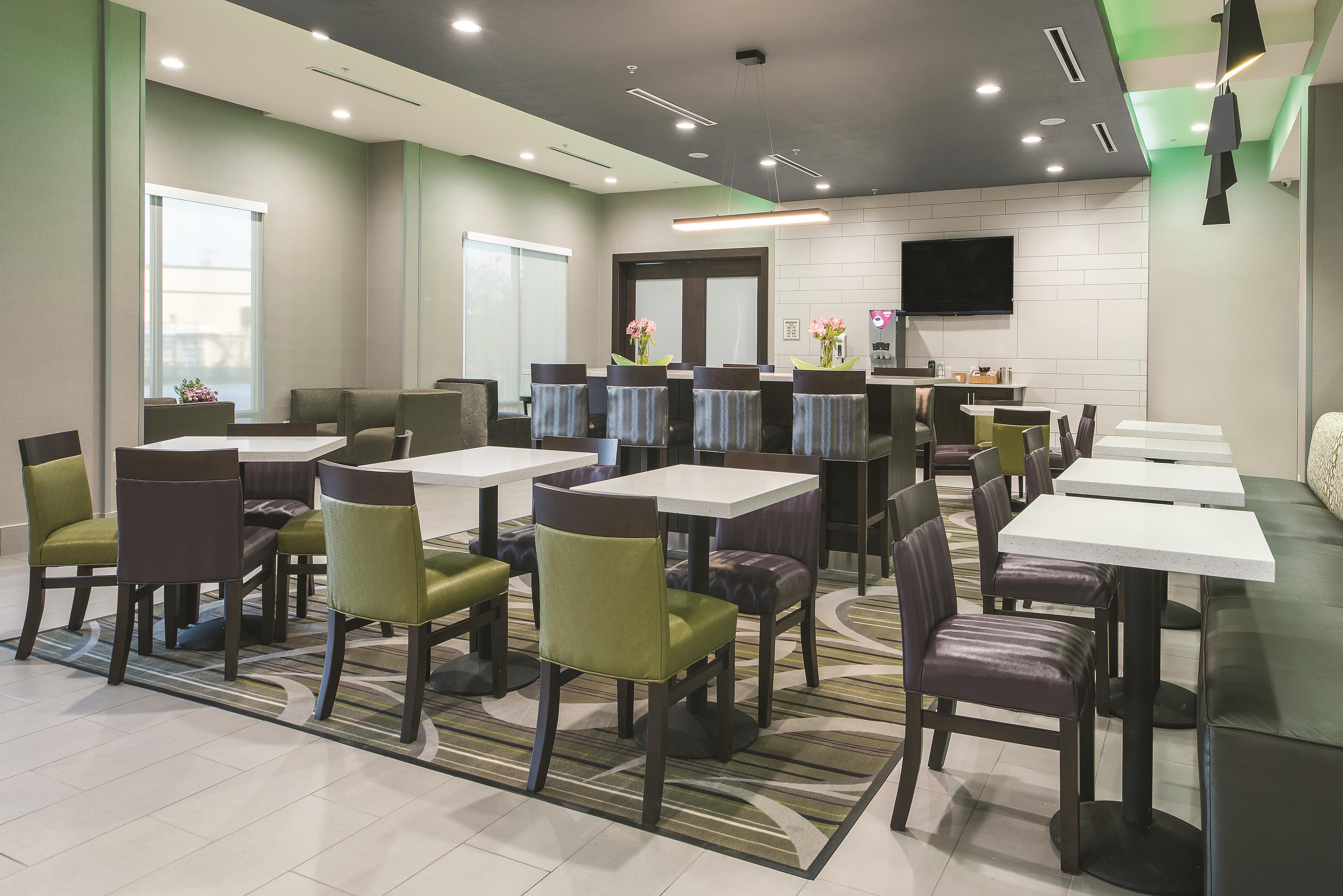 Property amenity at La Quinta Inn & Suites by Wyndham Fort Worth West - I-30 in Fort Worth, Texas
