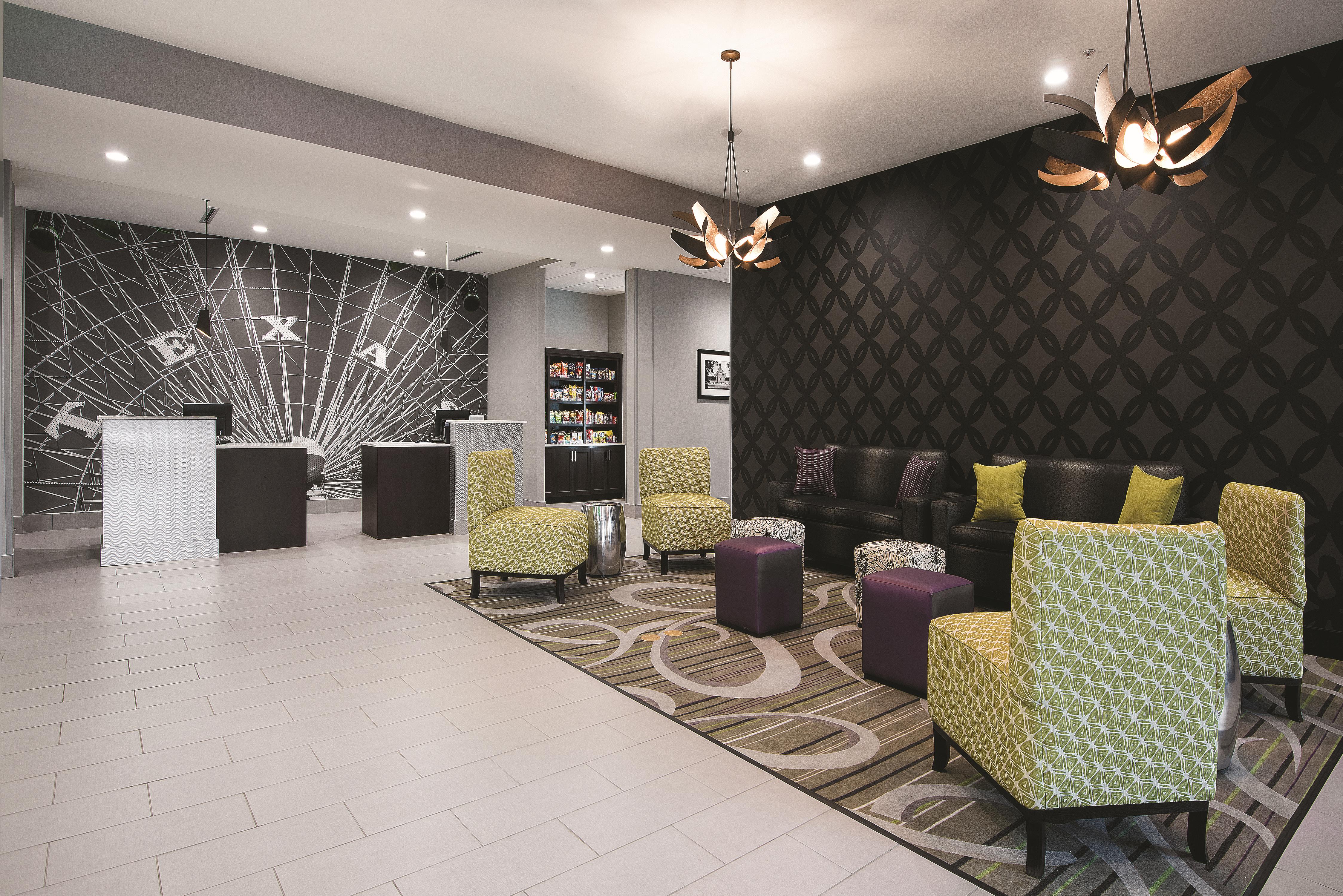 La Quinta Inn Amp Suites By Wyndham Fort Worth West I 30