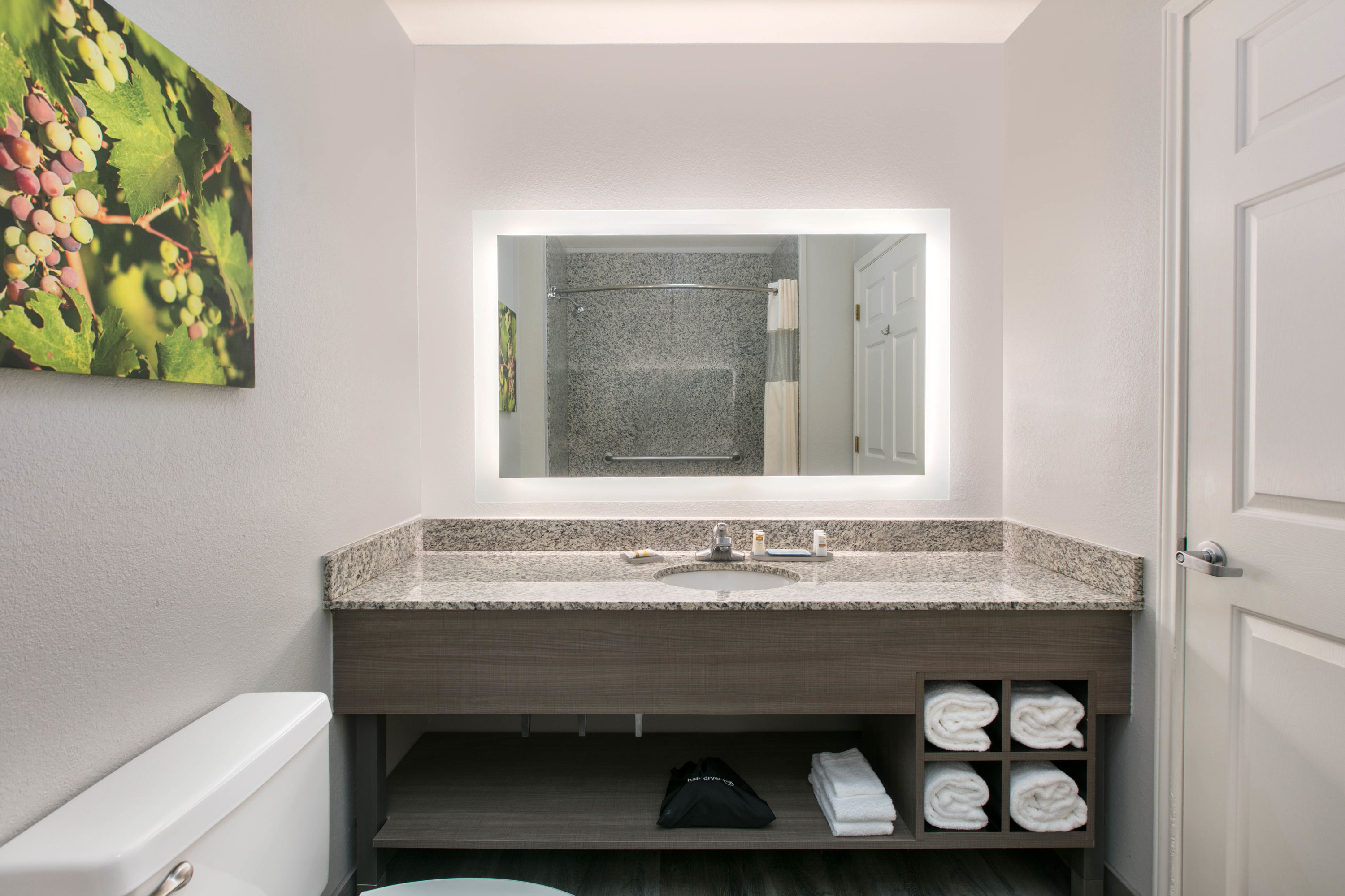 La Quinta Inn Amp Suites By Wyndham Fredericksburg