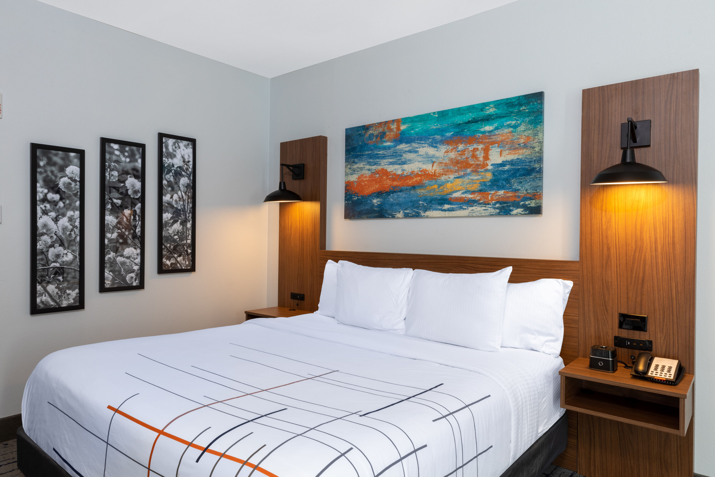 Guest room at the La Quinta Inn & Suites by Wyndham Dallas - Frisco Stadium in Frisco, Texas