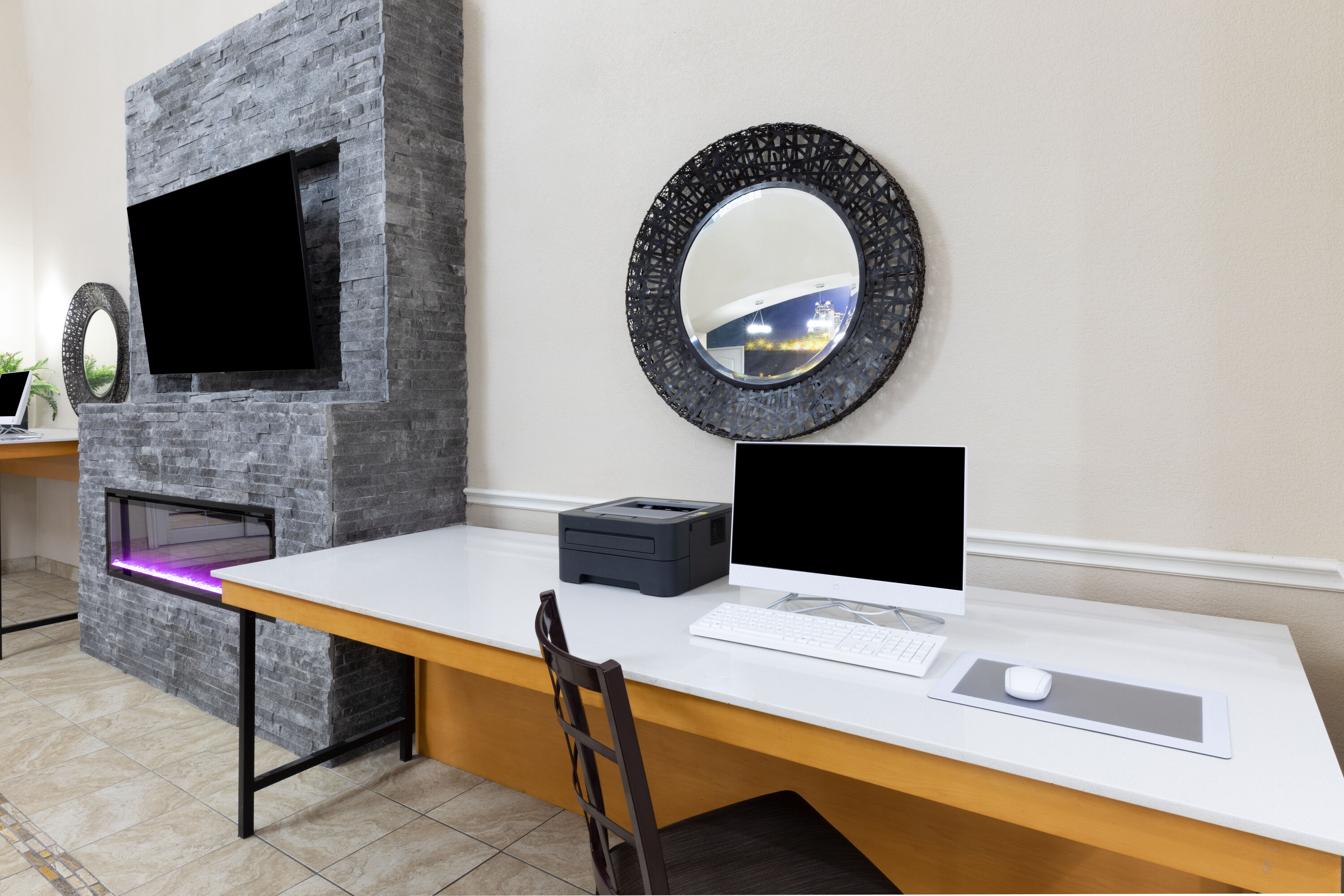 La Quinta Inn & Suites by Wyndham Garland Harbor Point business center in Garland, Texas