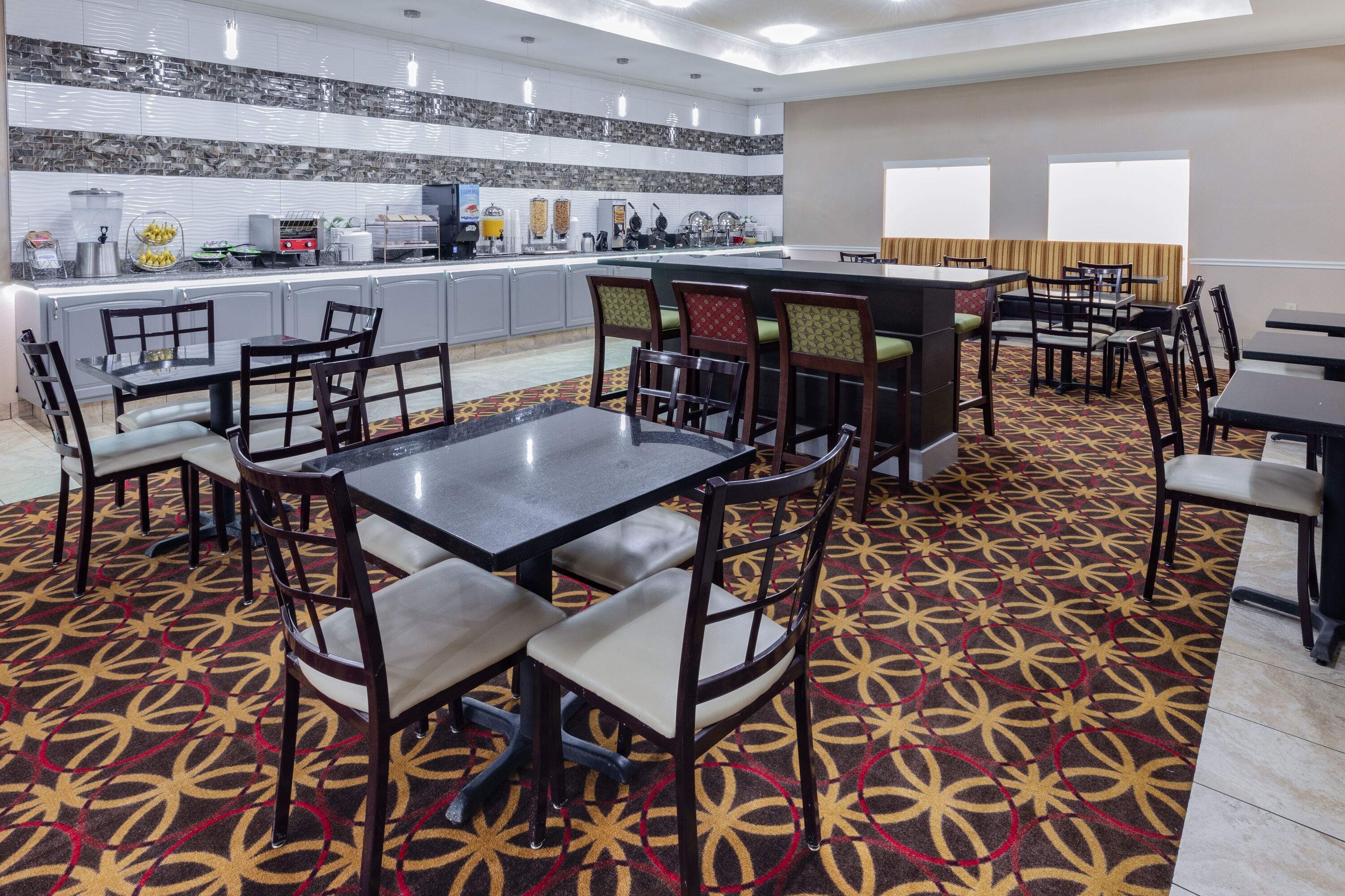 Free breakfast at La Quinta Inn & Suites by Wyndham Garland Harbor Point in Garland, Texas