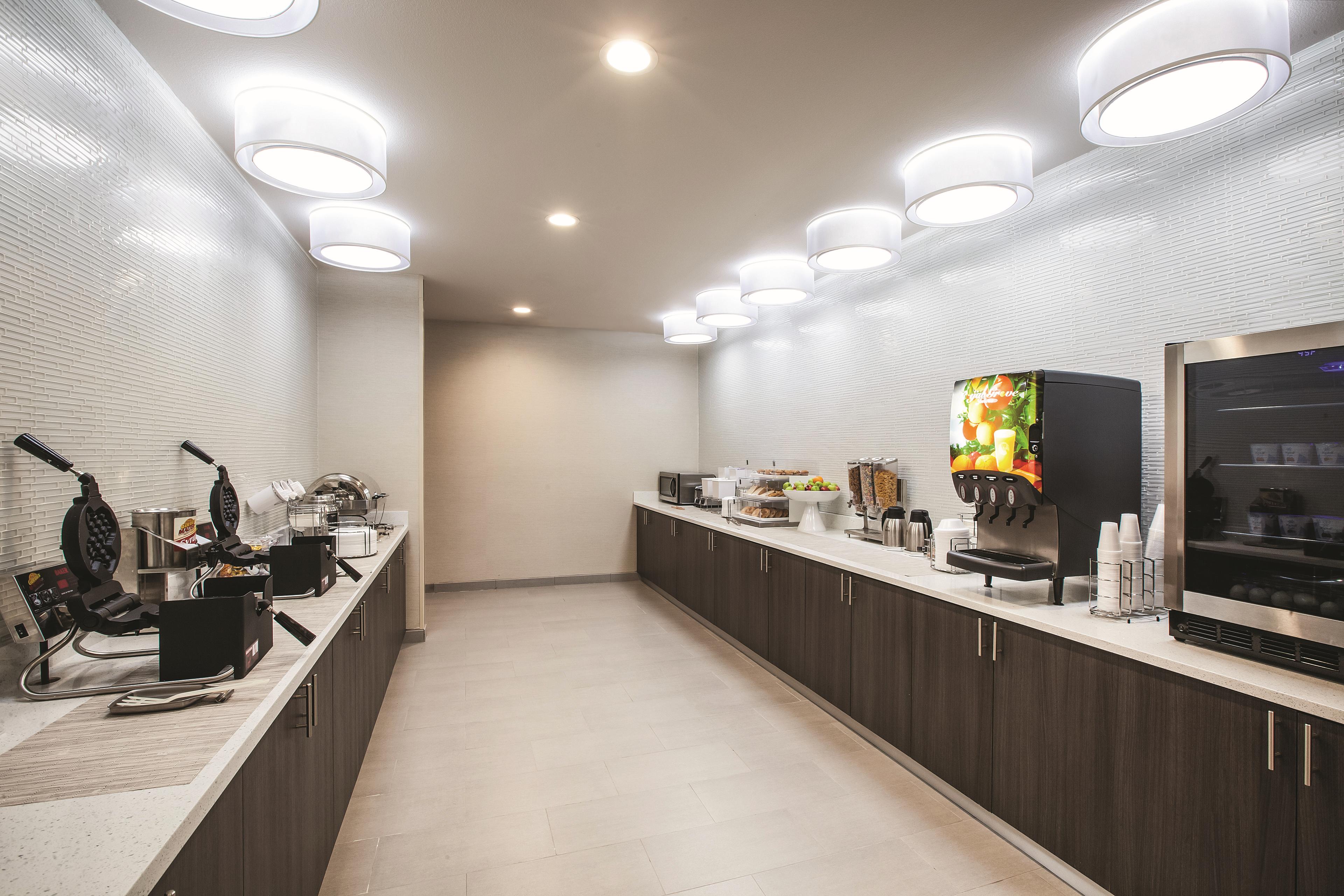 Property amenity at La Quinta Inn & Suites by Wyndham Dallas Northeast-Arboretum in Garland, Texas