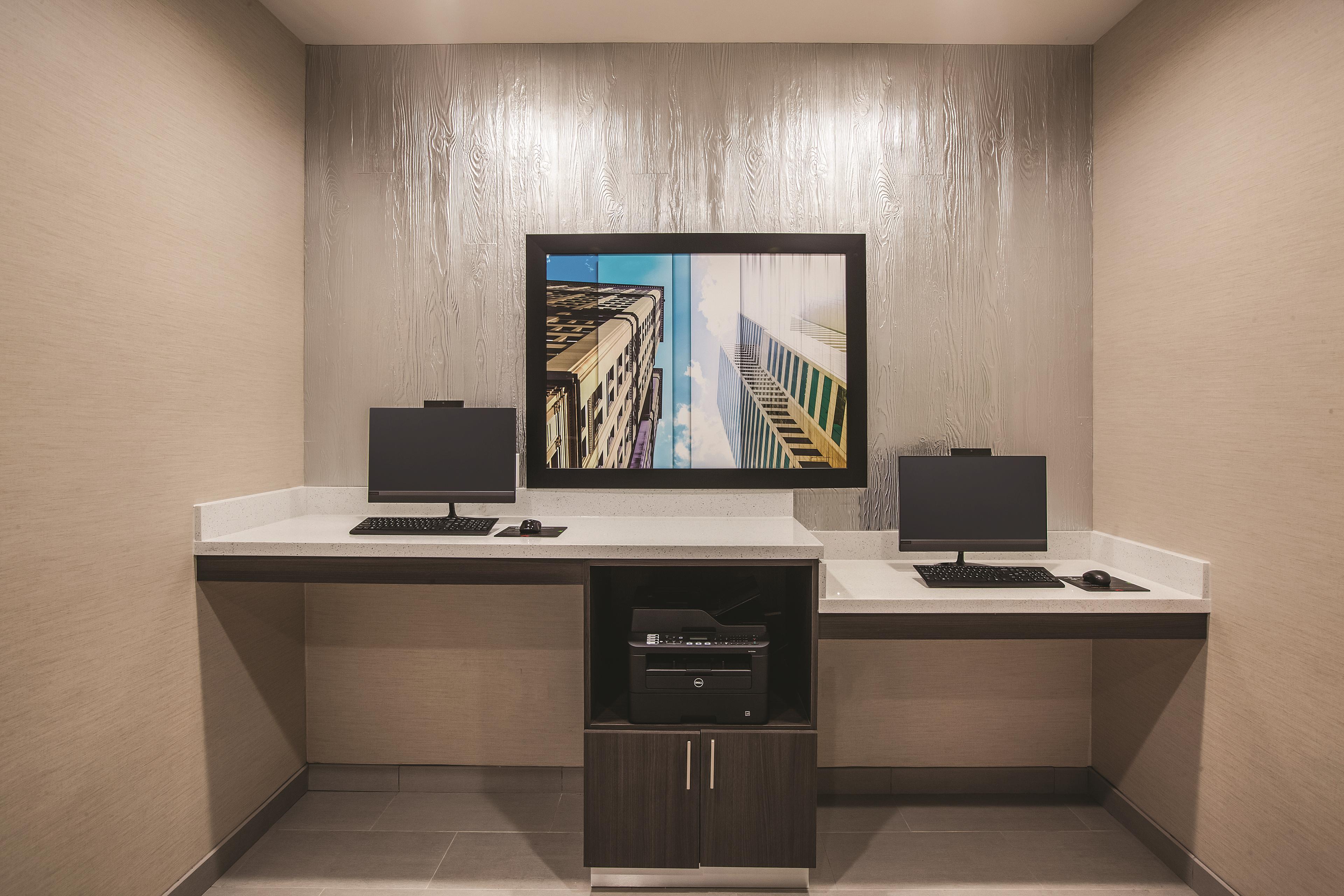 La Quinta Inn & Suites by Wyndham Dallas Northeast-Arboretum business center in Garland, Texas