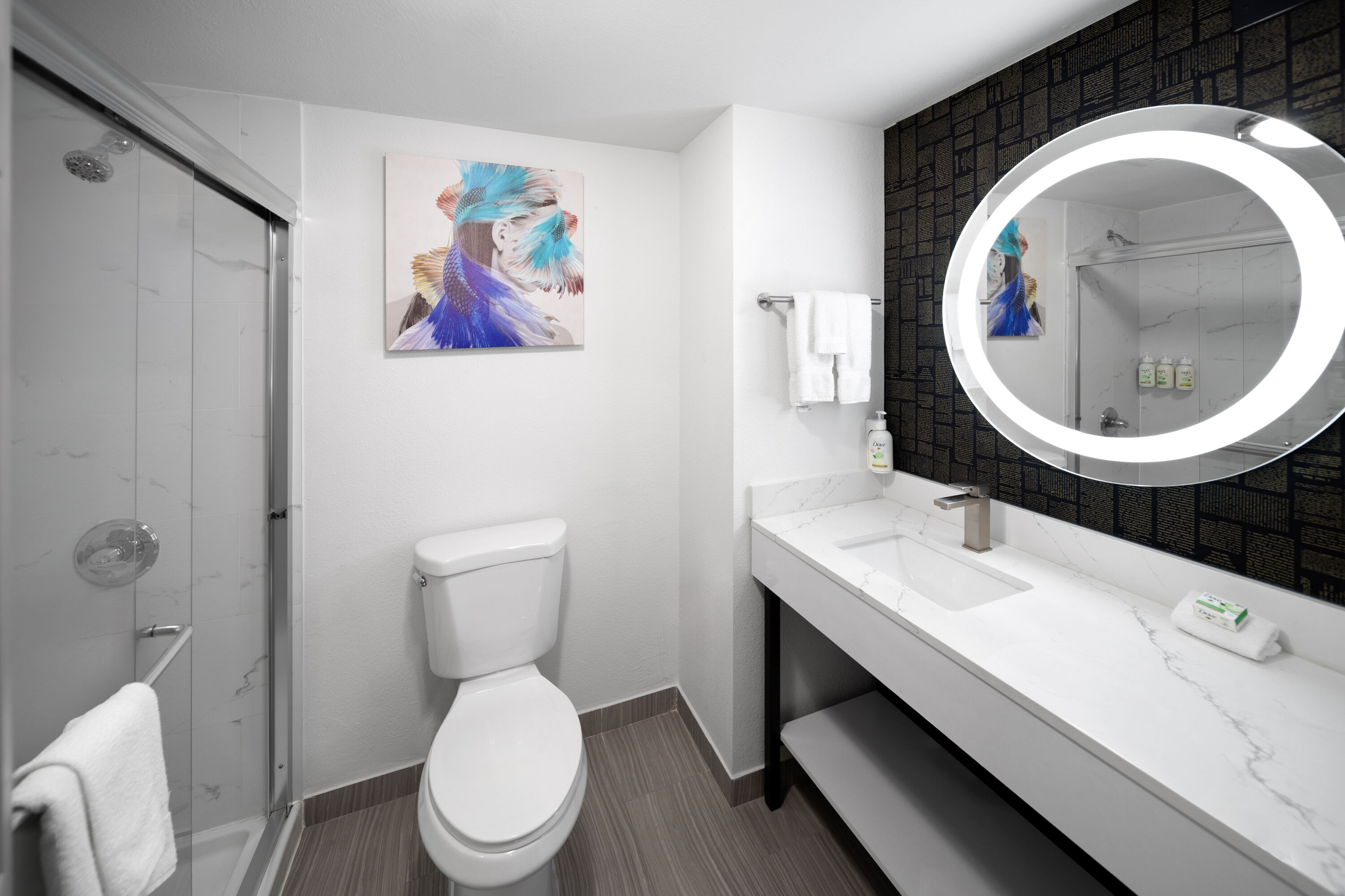 Guest room bath at the La Quinta Inn & Suites by Wyndham Houston Bush IAH South in Houston, Texas